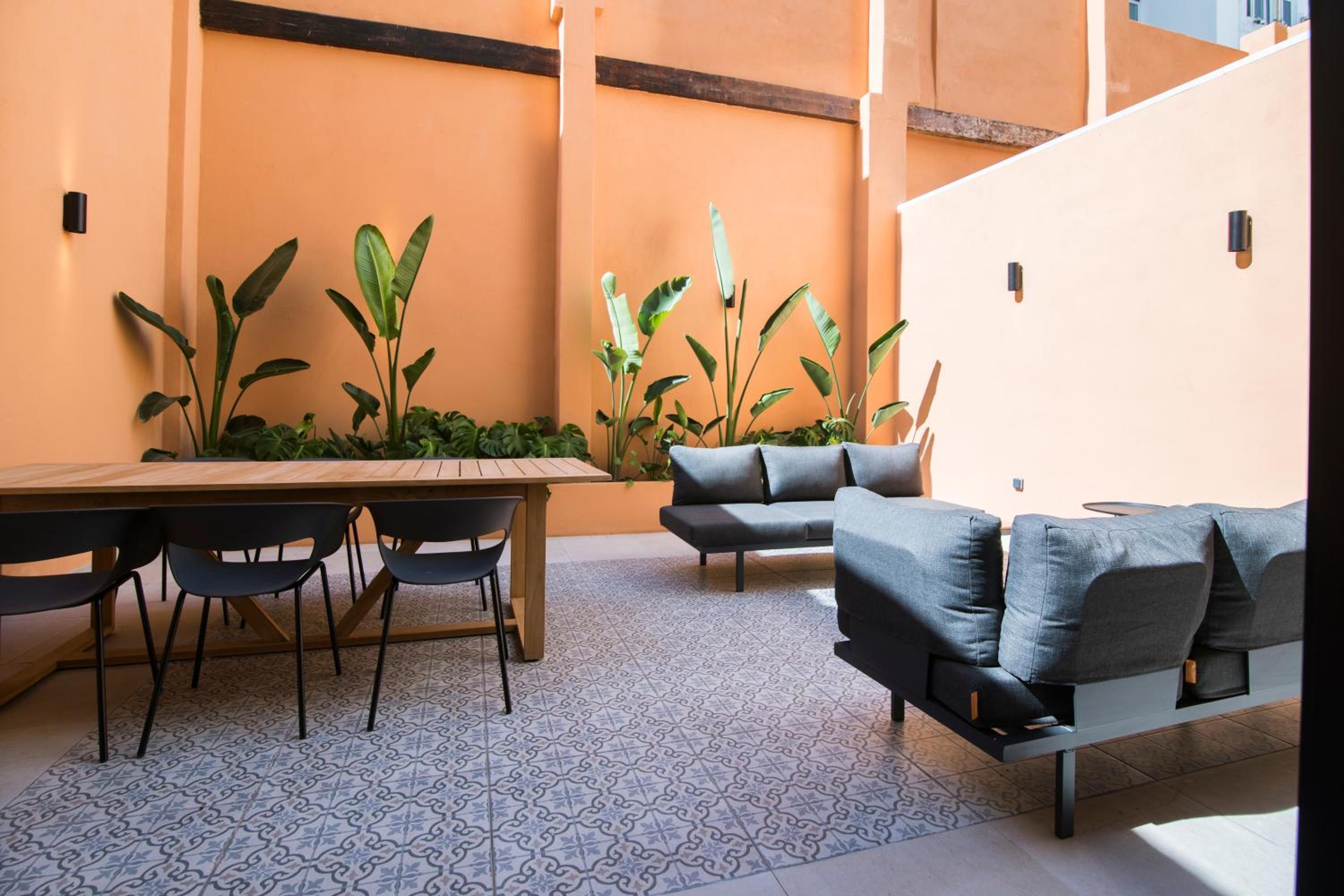 Apartamento moderno con terraza en el centro