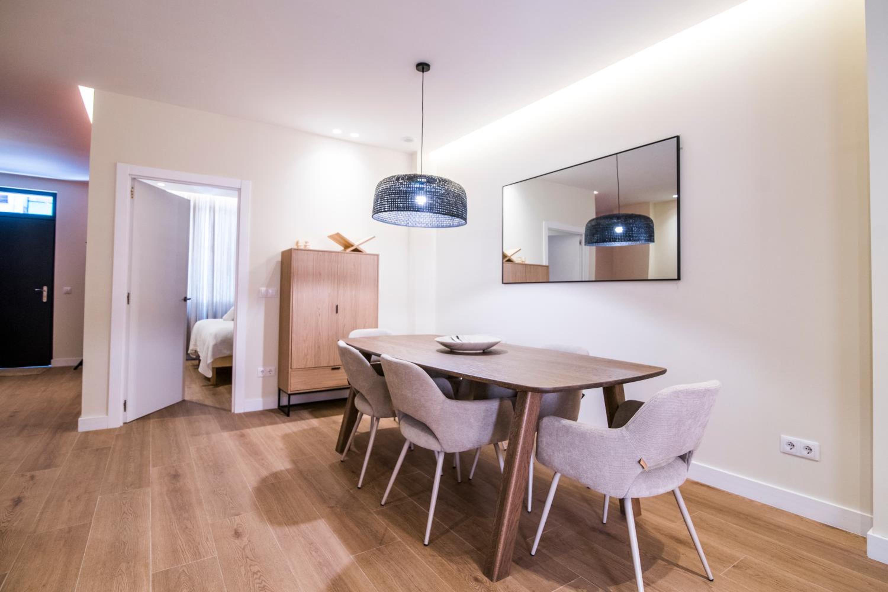 Apartamento moderno con terraza en el centro