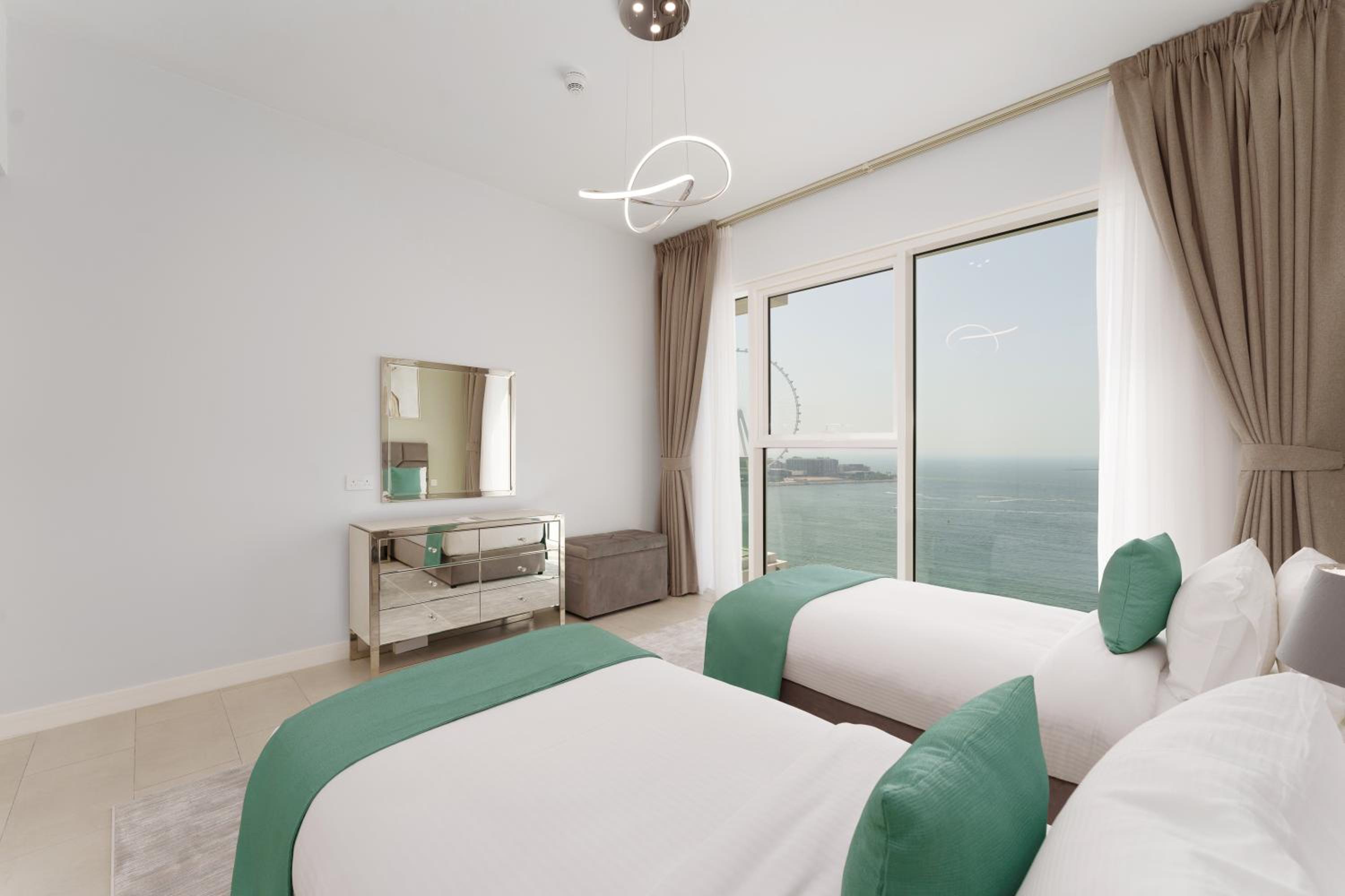 Maison Privee - Seaside JBR Living w/ Open Sea & Bluewaters Views