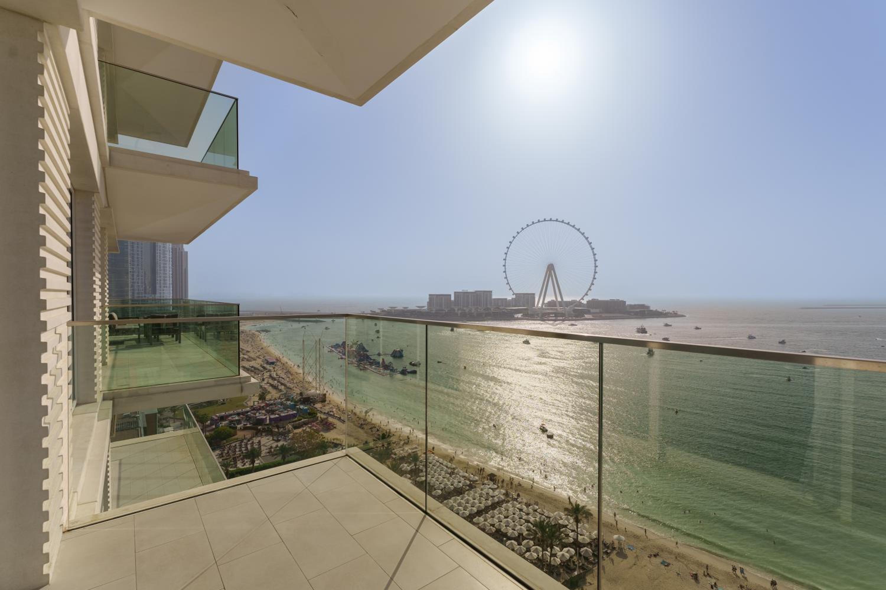 Maison Privee - Seaside JBR Living w/ Open Sea & Bluewaters Views