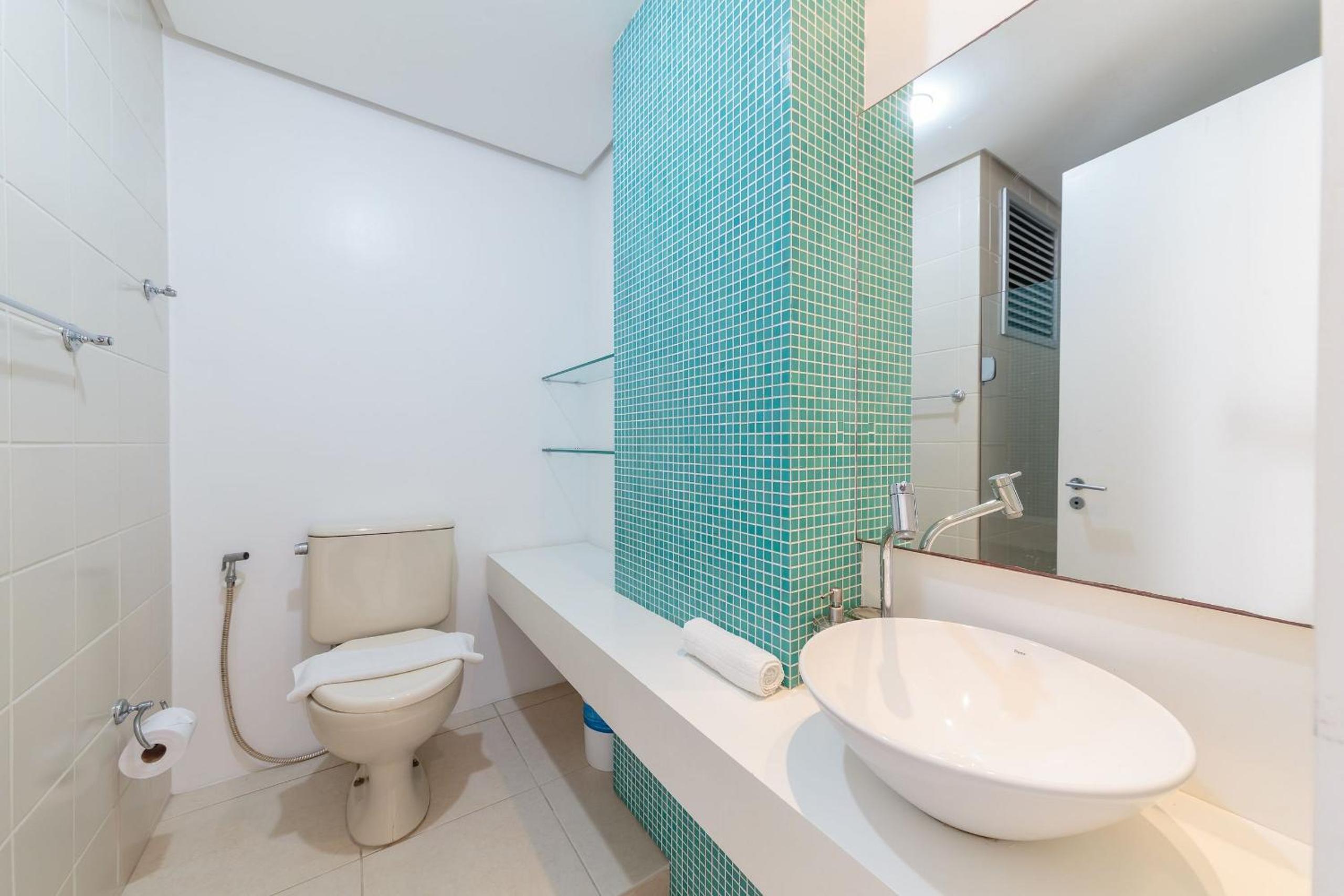 Beautiful apart 5 min Jurerê Open Shopping EMR302