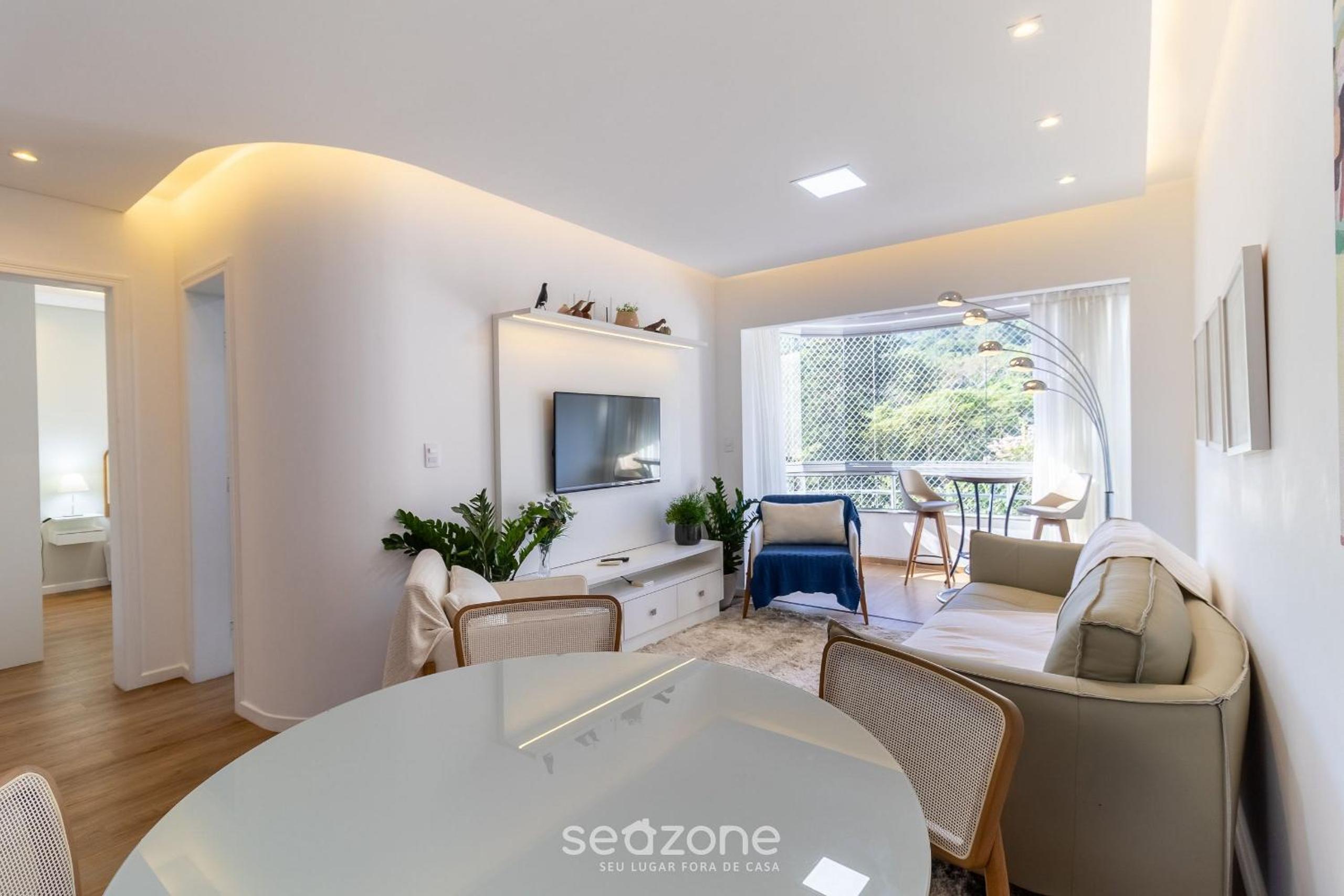 Beautiful 2 Bedroom Apartment in Itacorubi RLZ0301