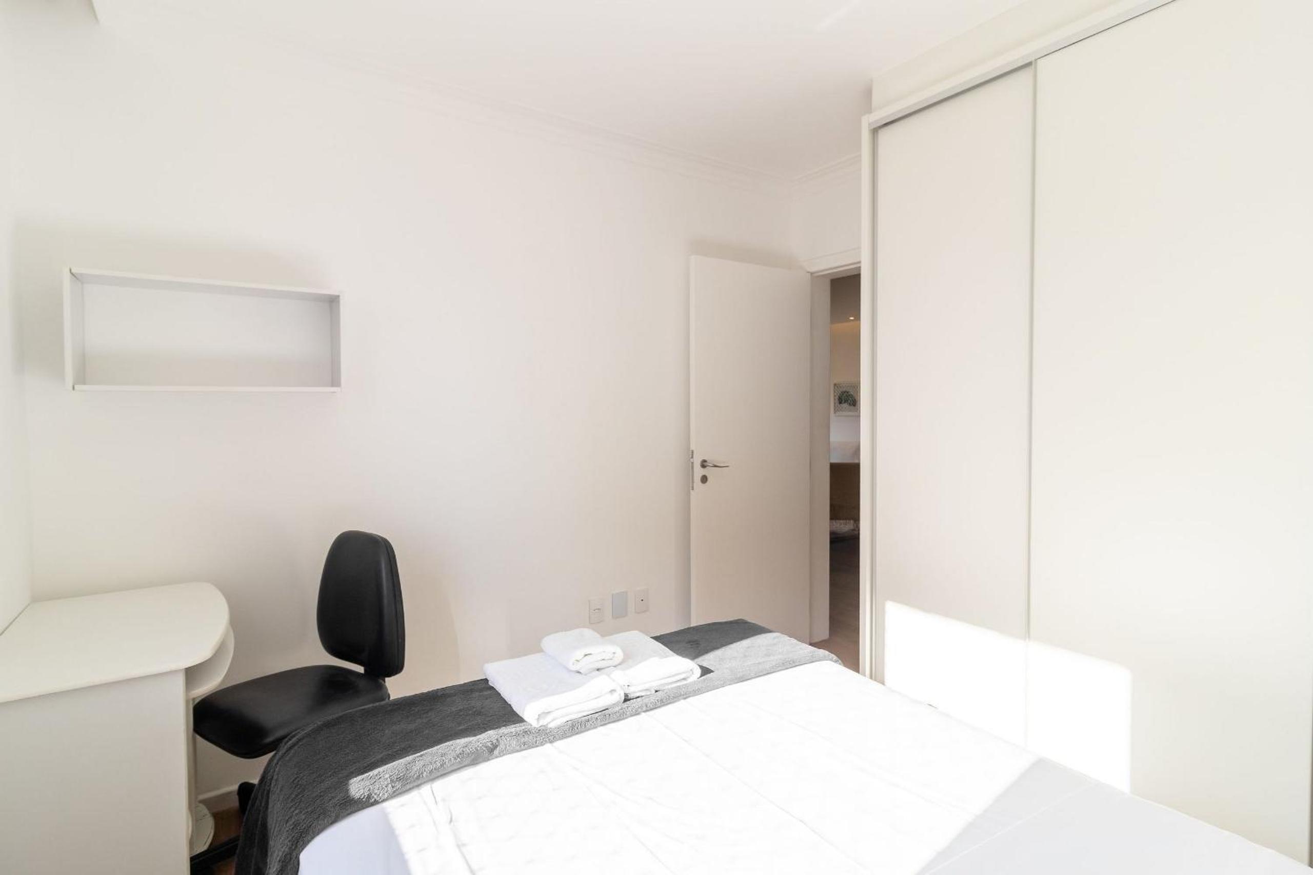 Beautiful 2 Bedroom Apartment in Itacorubi RLZ0301