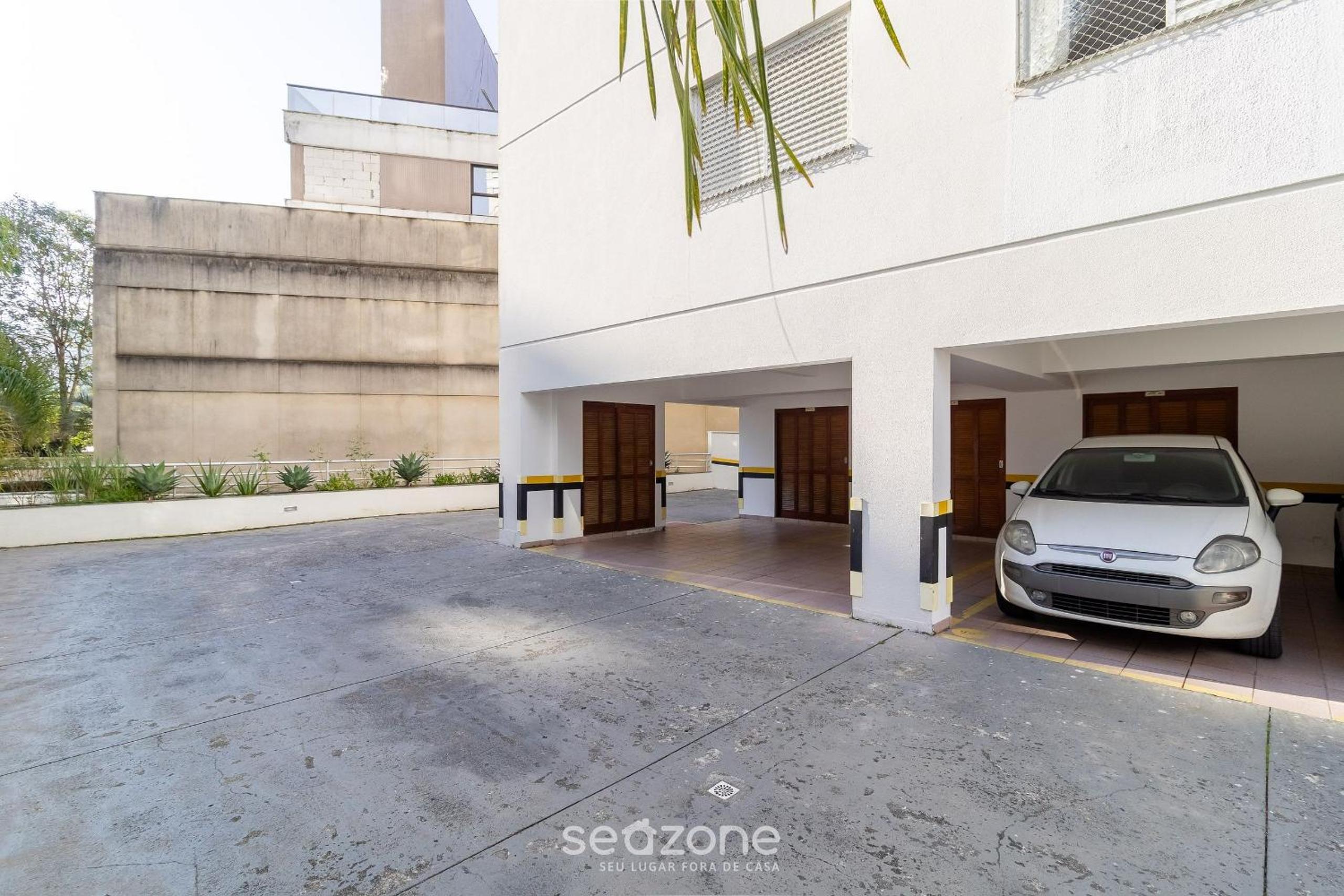 Beautiful 2 Bedroom Apartment in Itacorubi RLZ0301