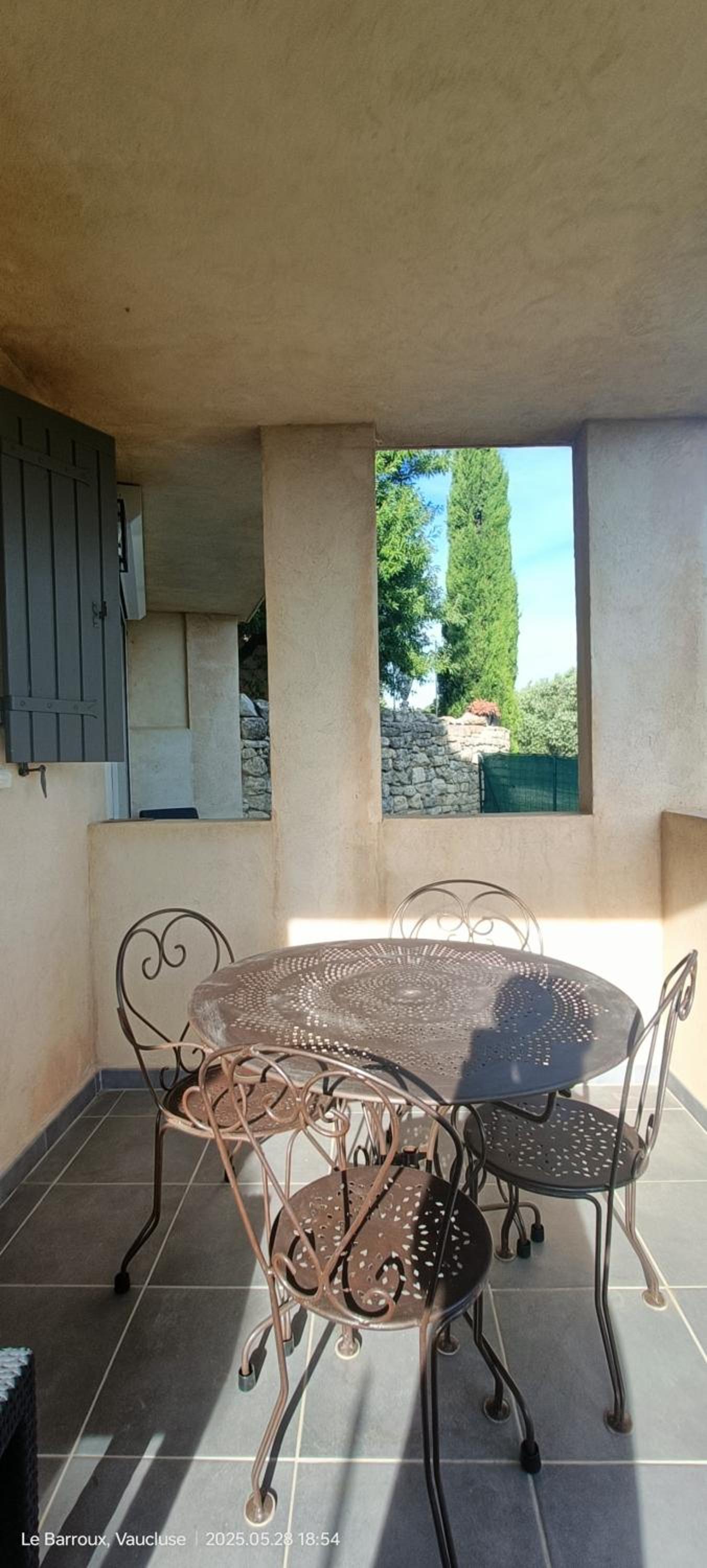 Maison sur la colline du Barroux