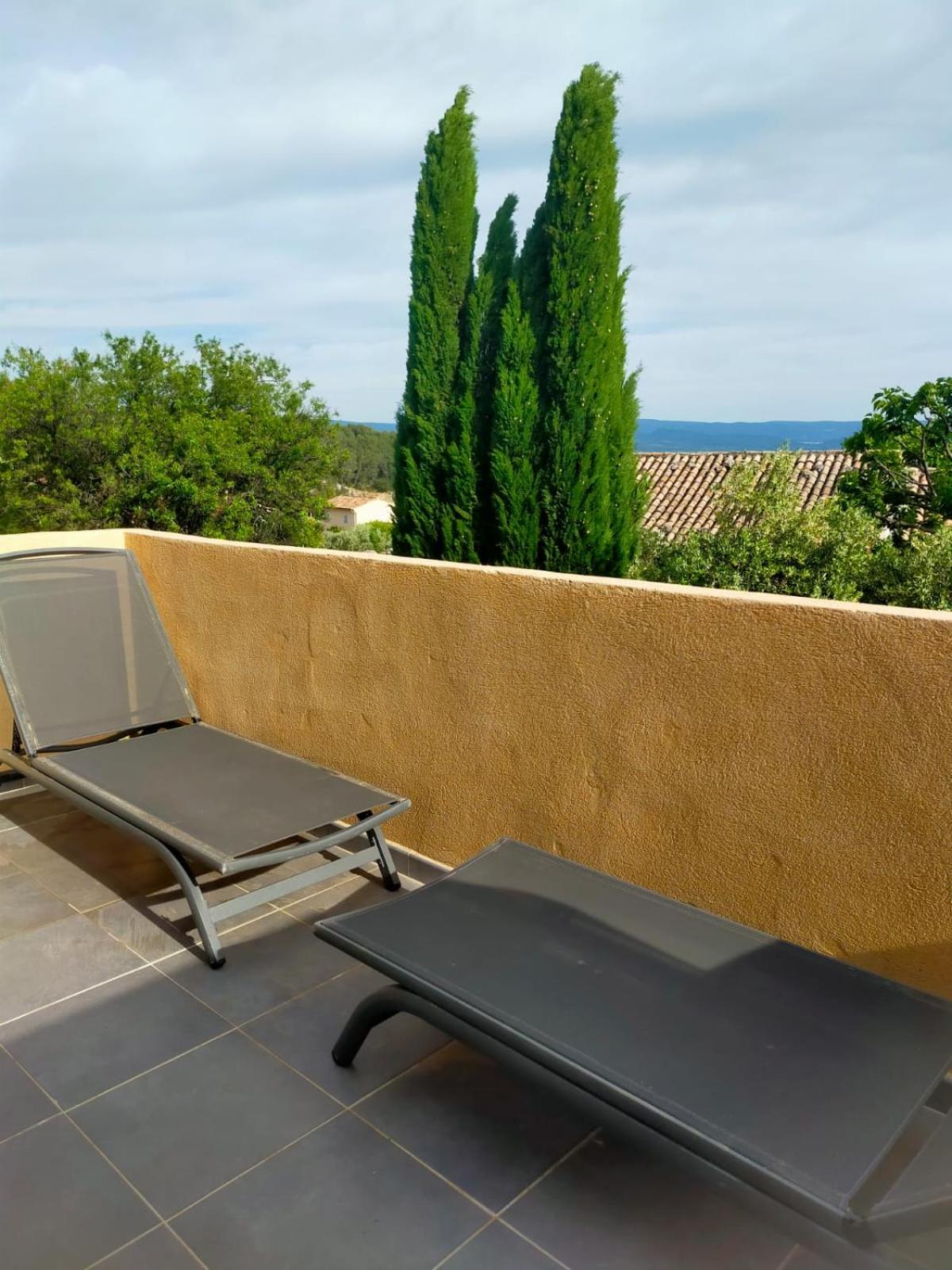 Maison sur la colline du Barroux