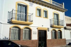 Hotel Apartamentos La Casa del Barrio - Image 1