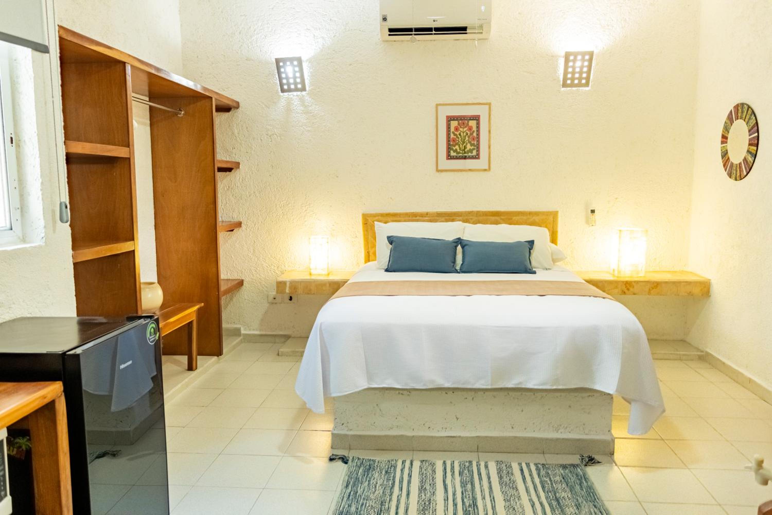 Amazing Complex Near 5th Avenue by Andiani Travel
