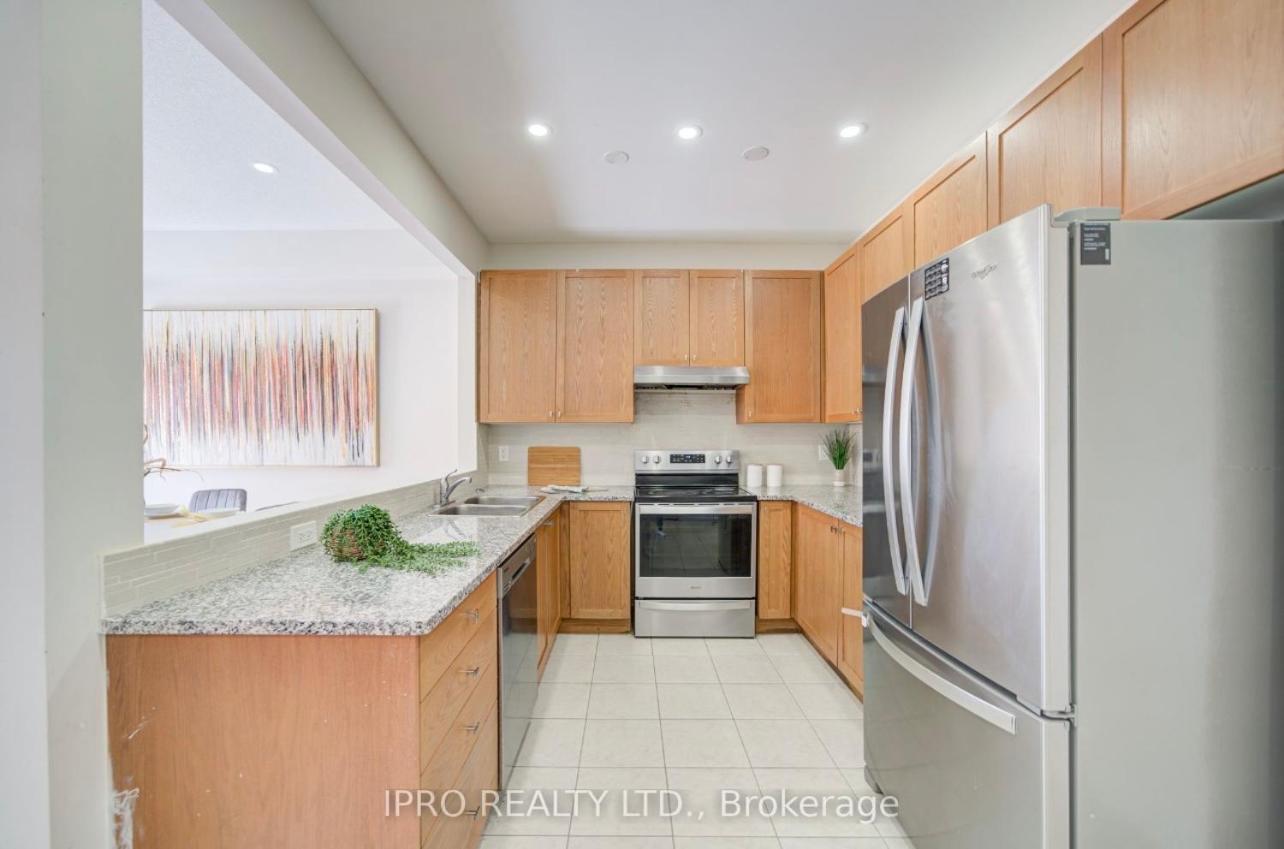 Four Bedroom Spacious House with Parking in Milton, Ontario
