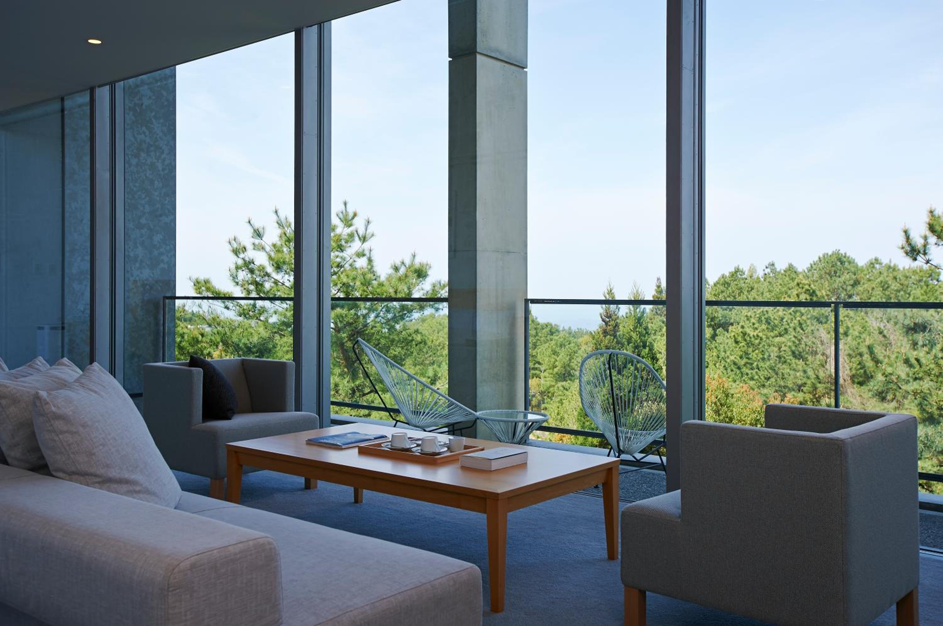 SETOUCHI RETREAT by Onko Chishin