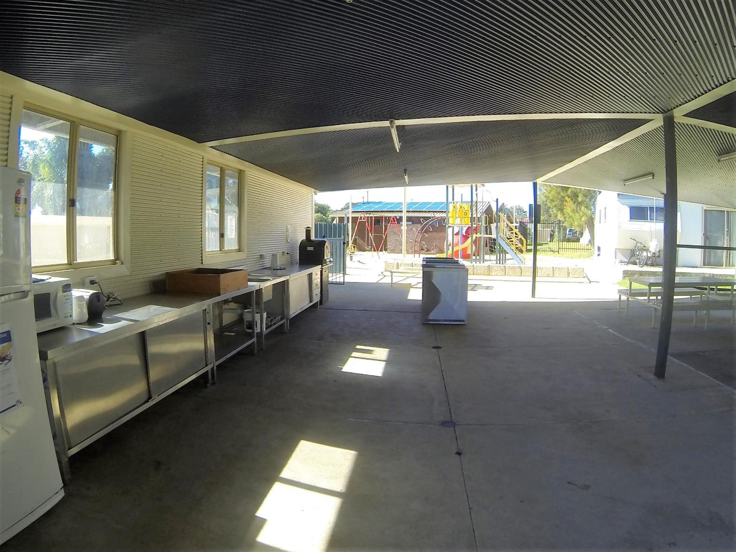 Twin Waters Caravan Park