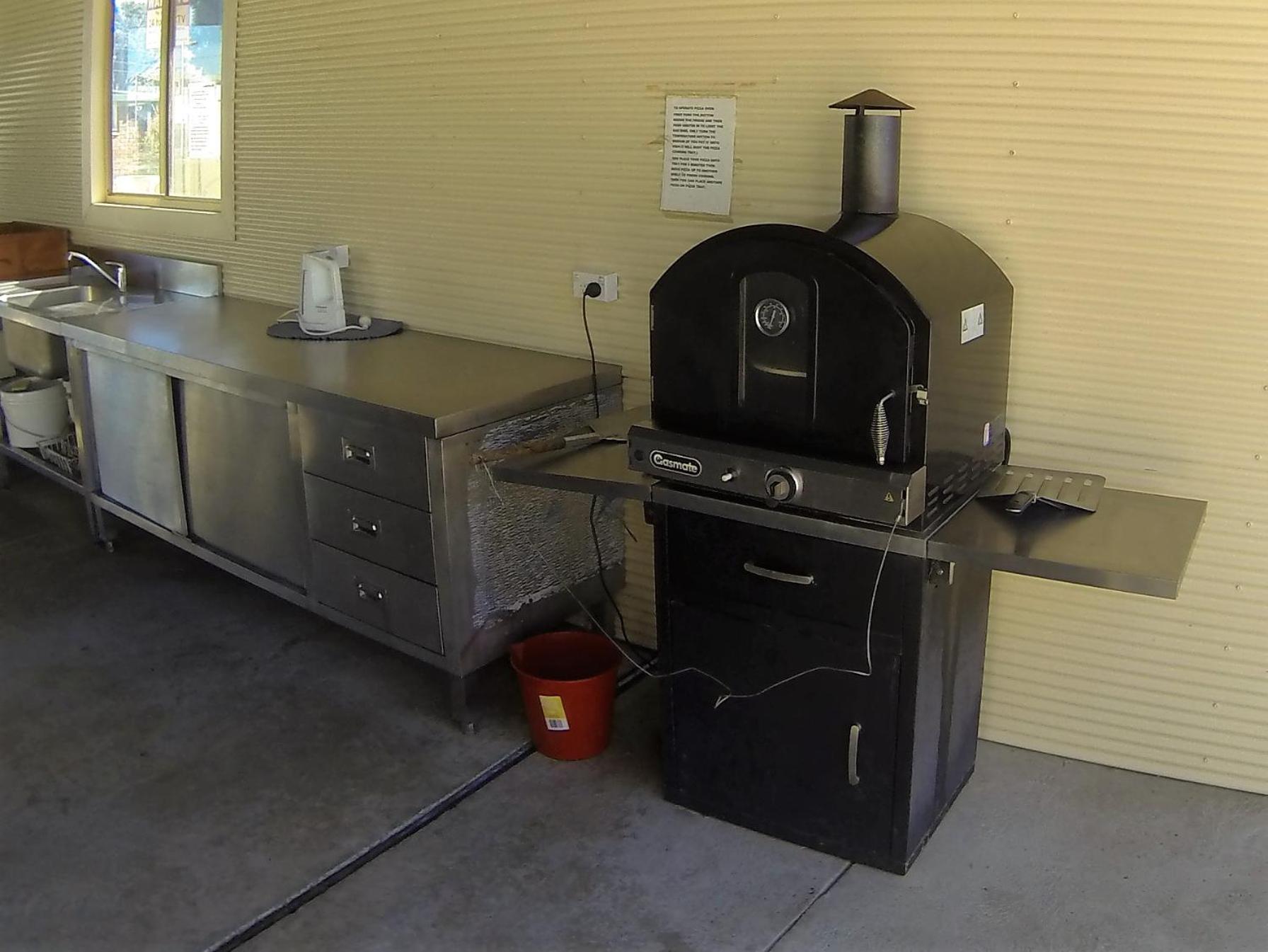 Twin Waters Caravan Park