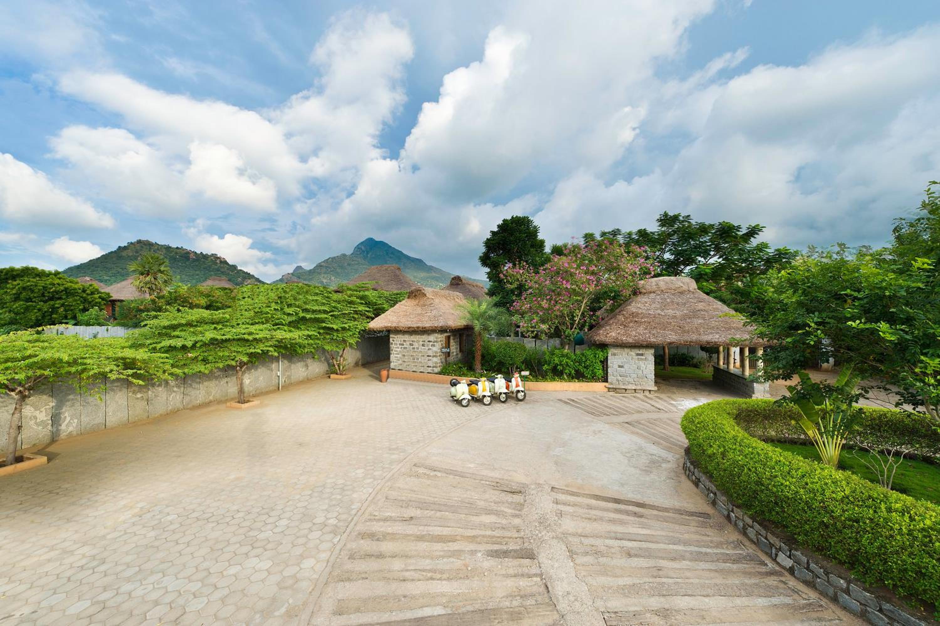 Halez Sparsa Thiruvannamalai