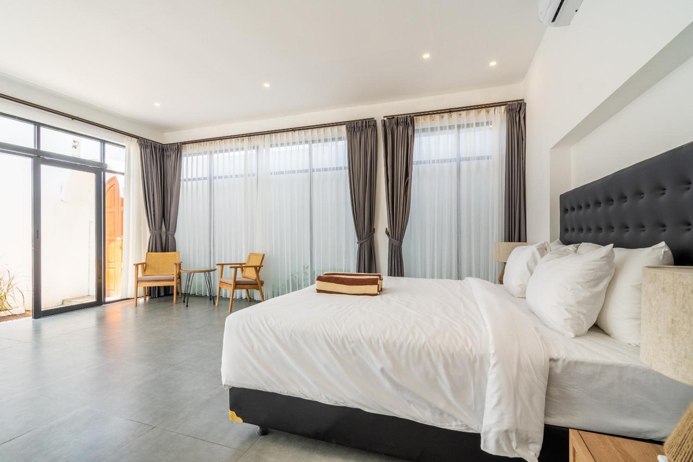 Light Way Villa in Canggu