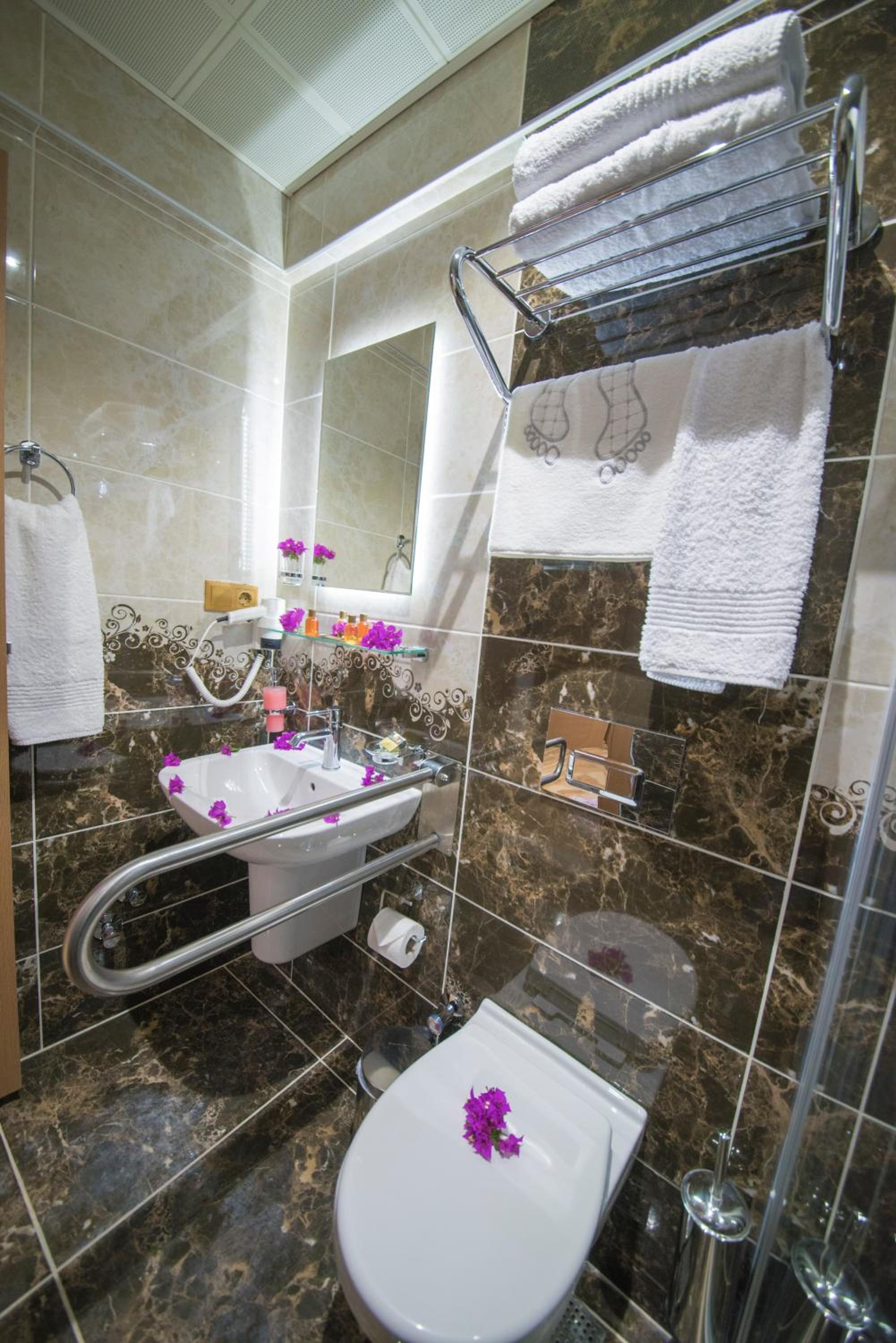 Kayı Otel - Image 20