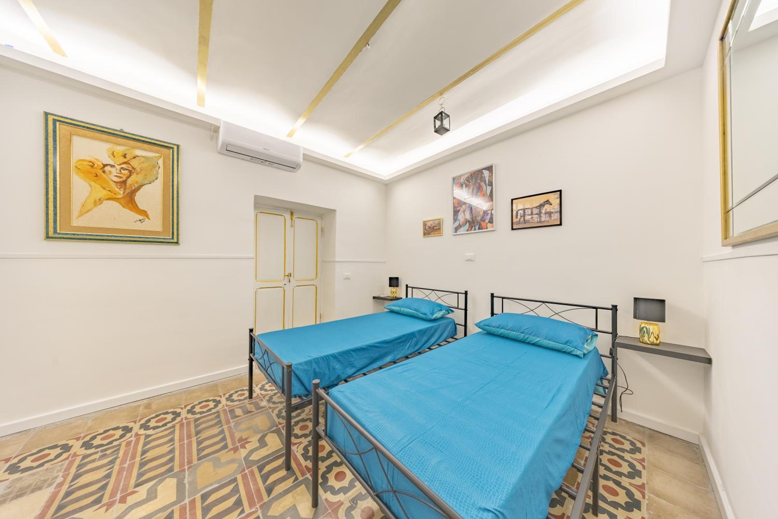 Montecelio Golden House