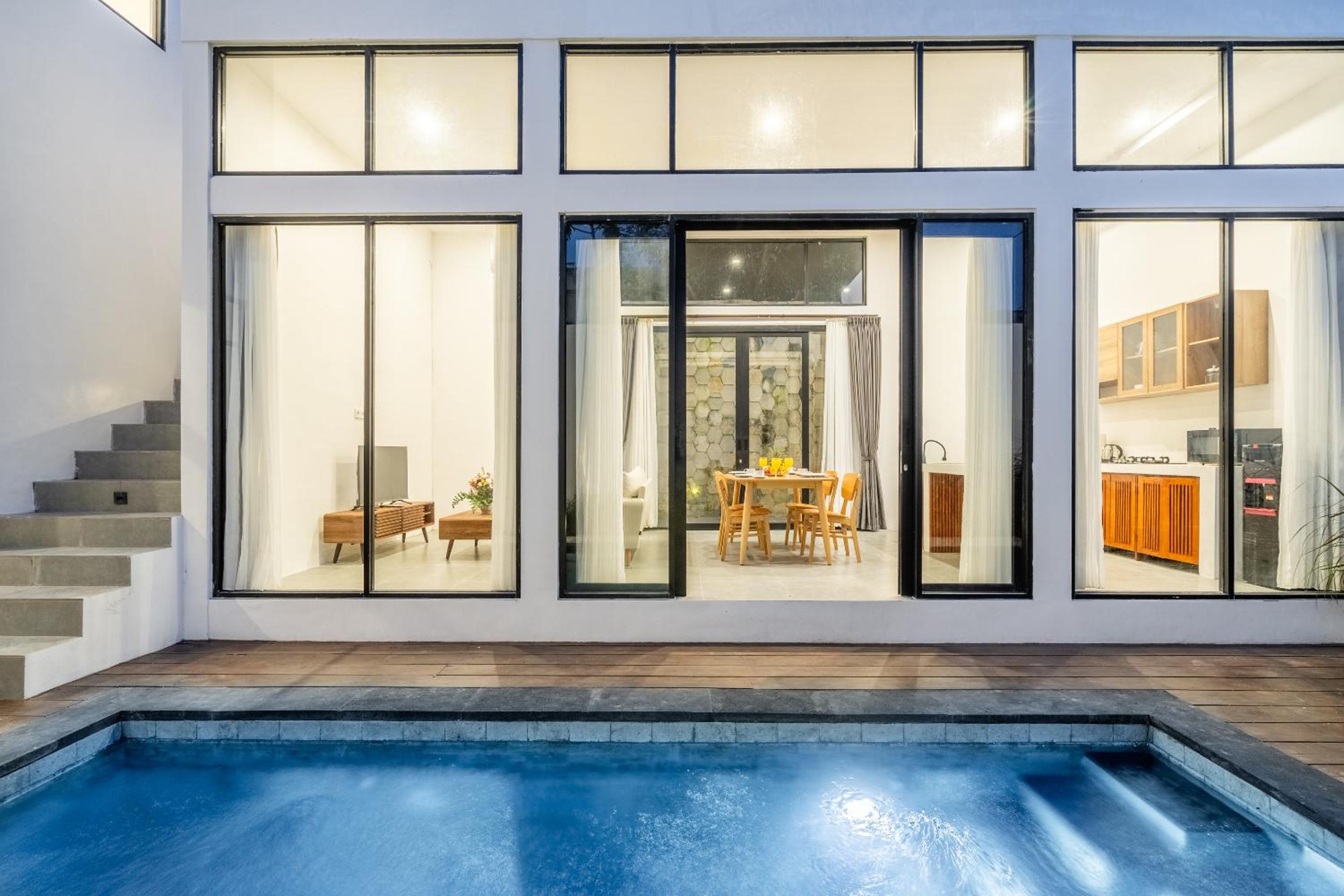 Light Way Villa in Canggu