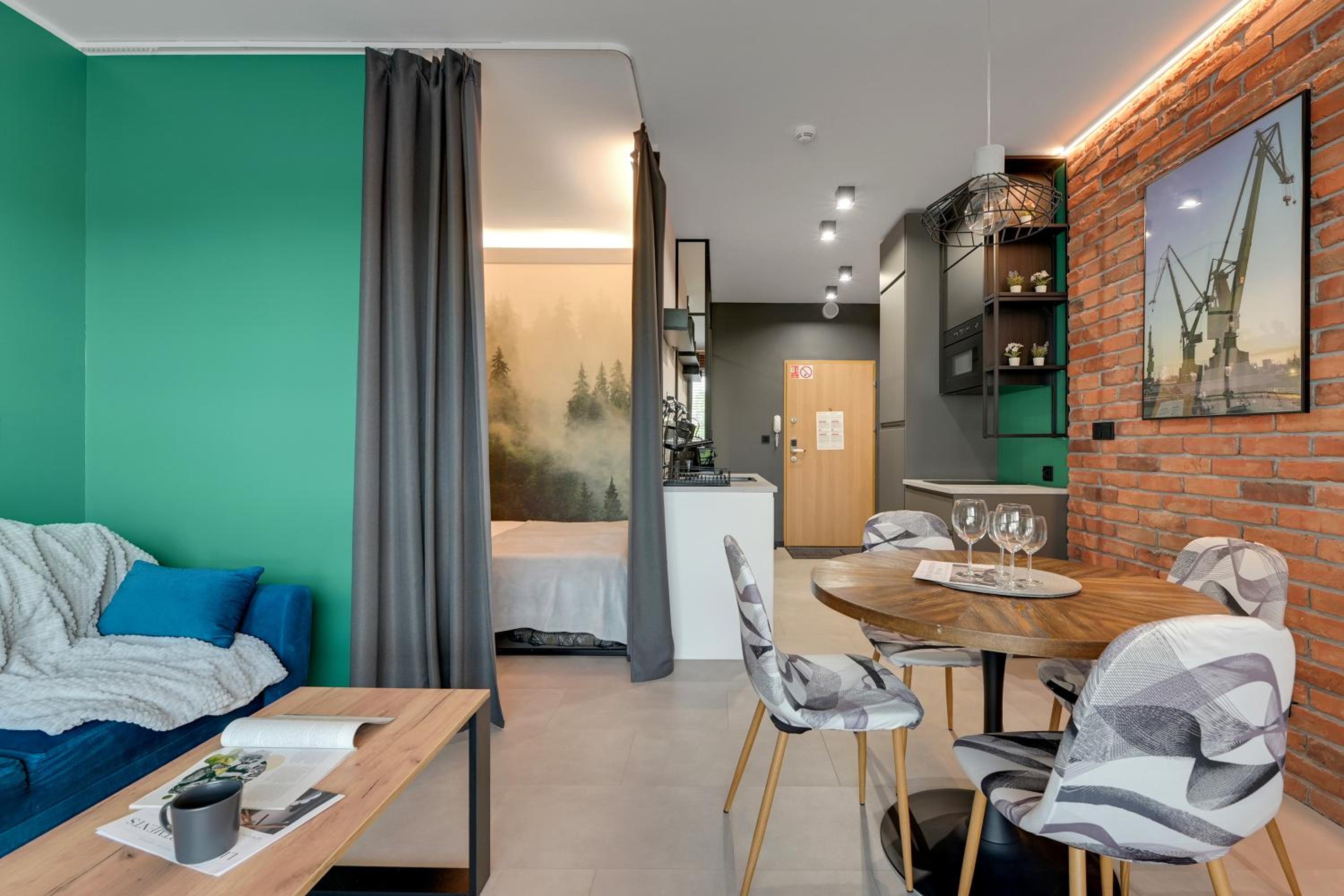 Hello Gdańsk Wałowa Apartment with Parking by Lion Apartments