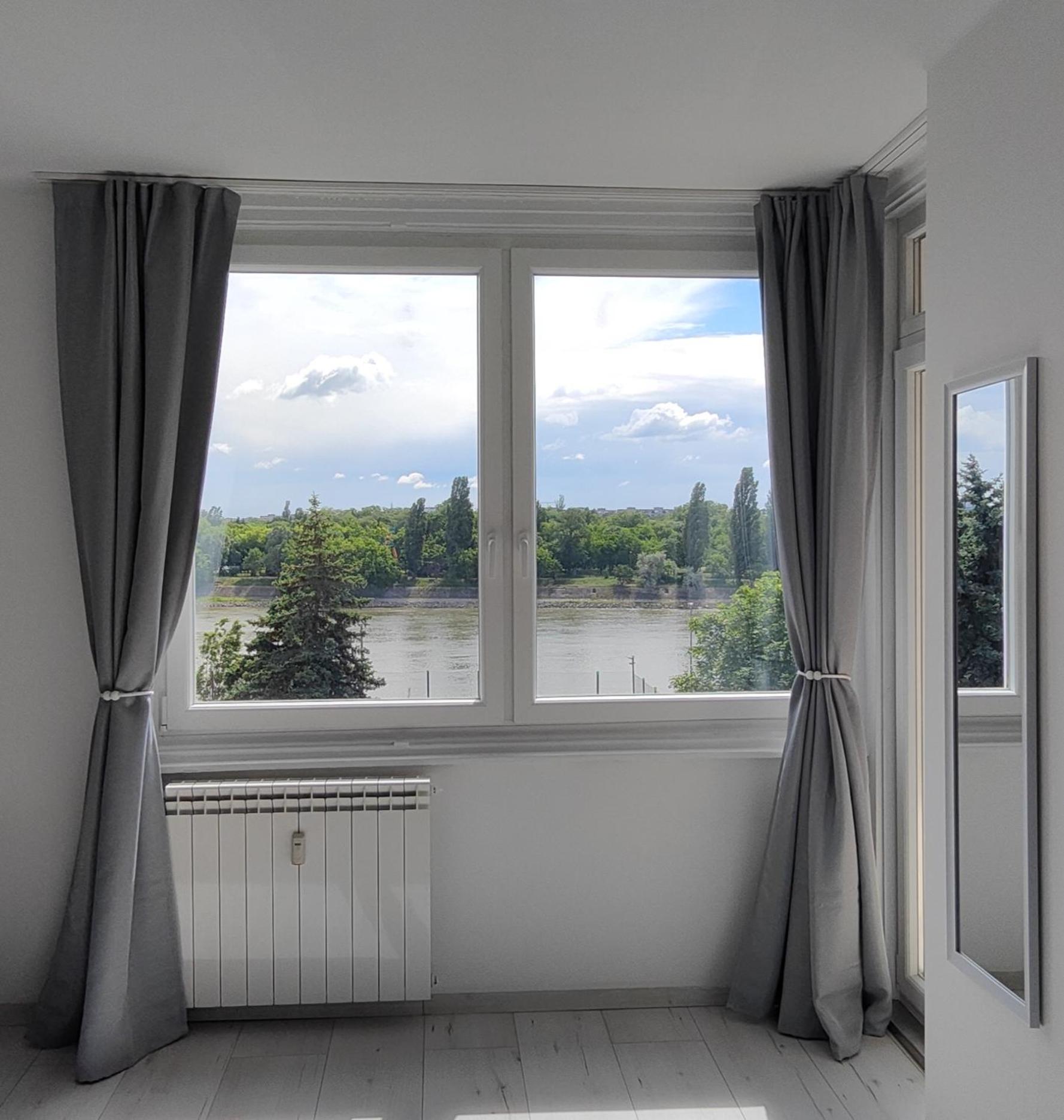 Duna Panorama -two-bedroom apartment with terrace