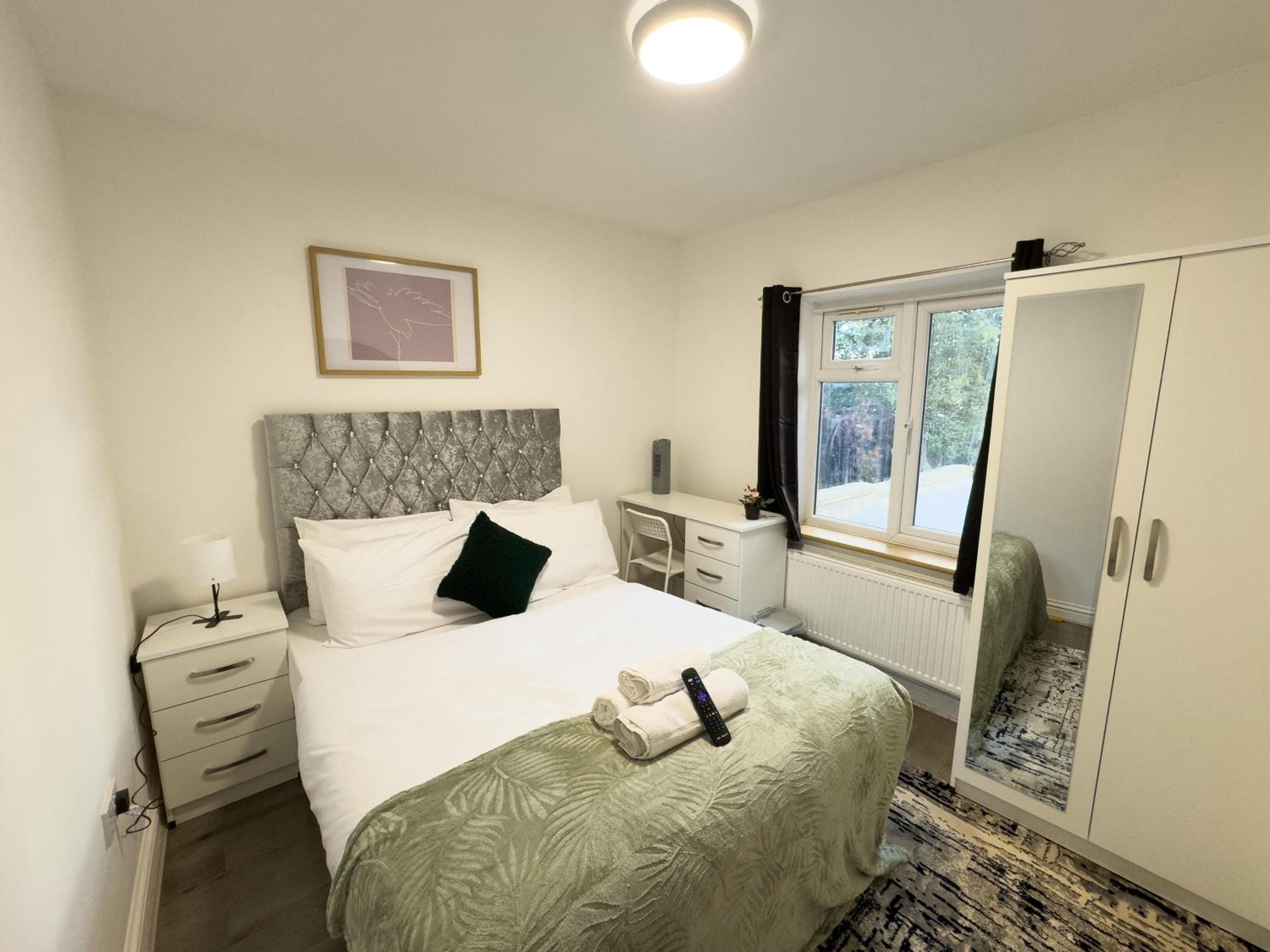 Heathrow Lodge BnB