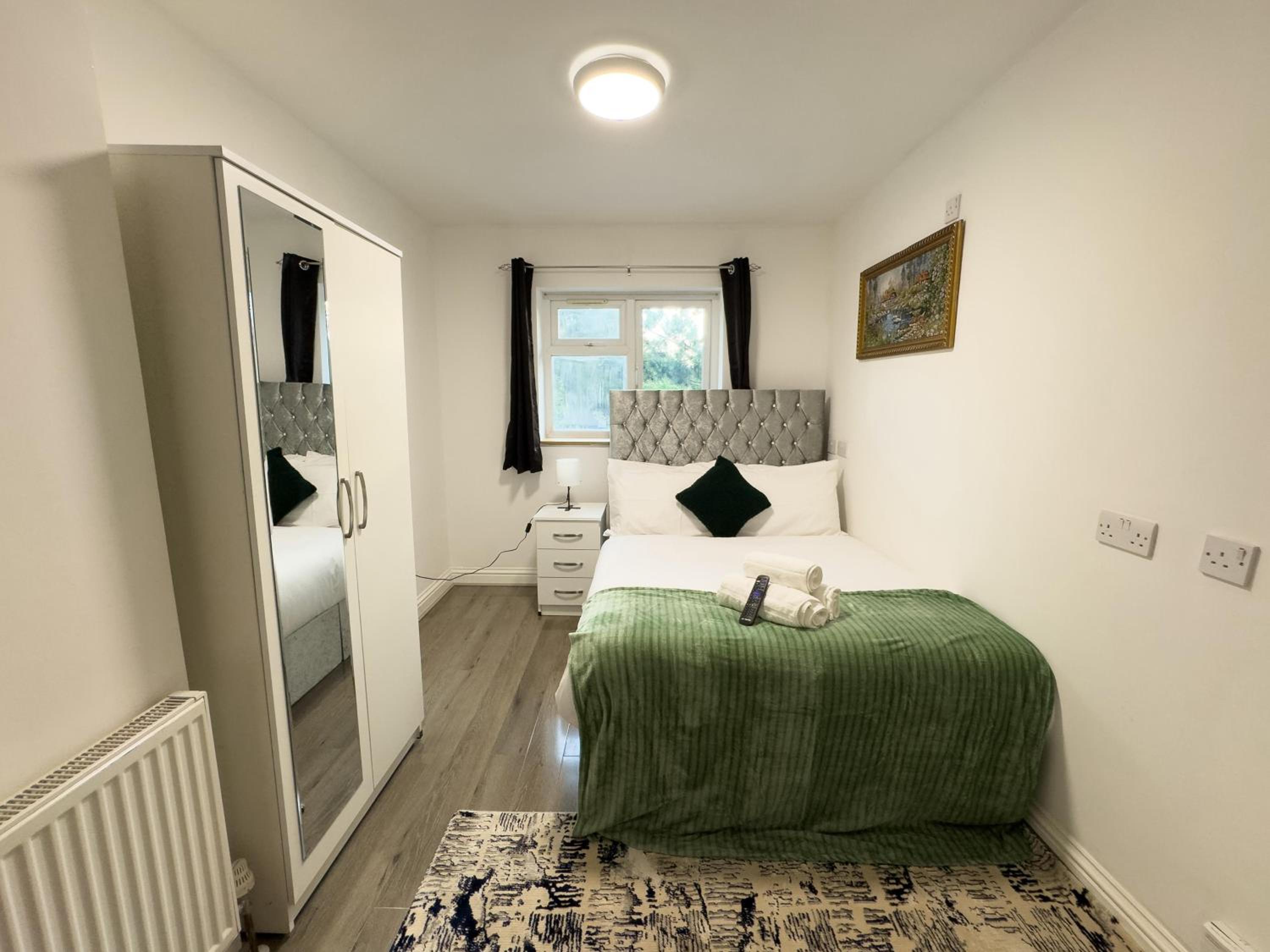 Heathrow Lodge BnB