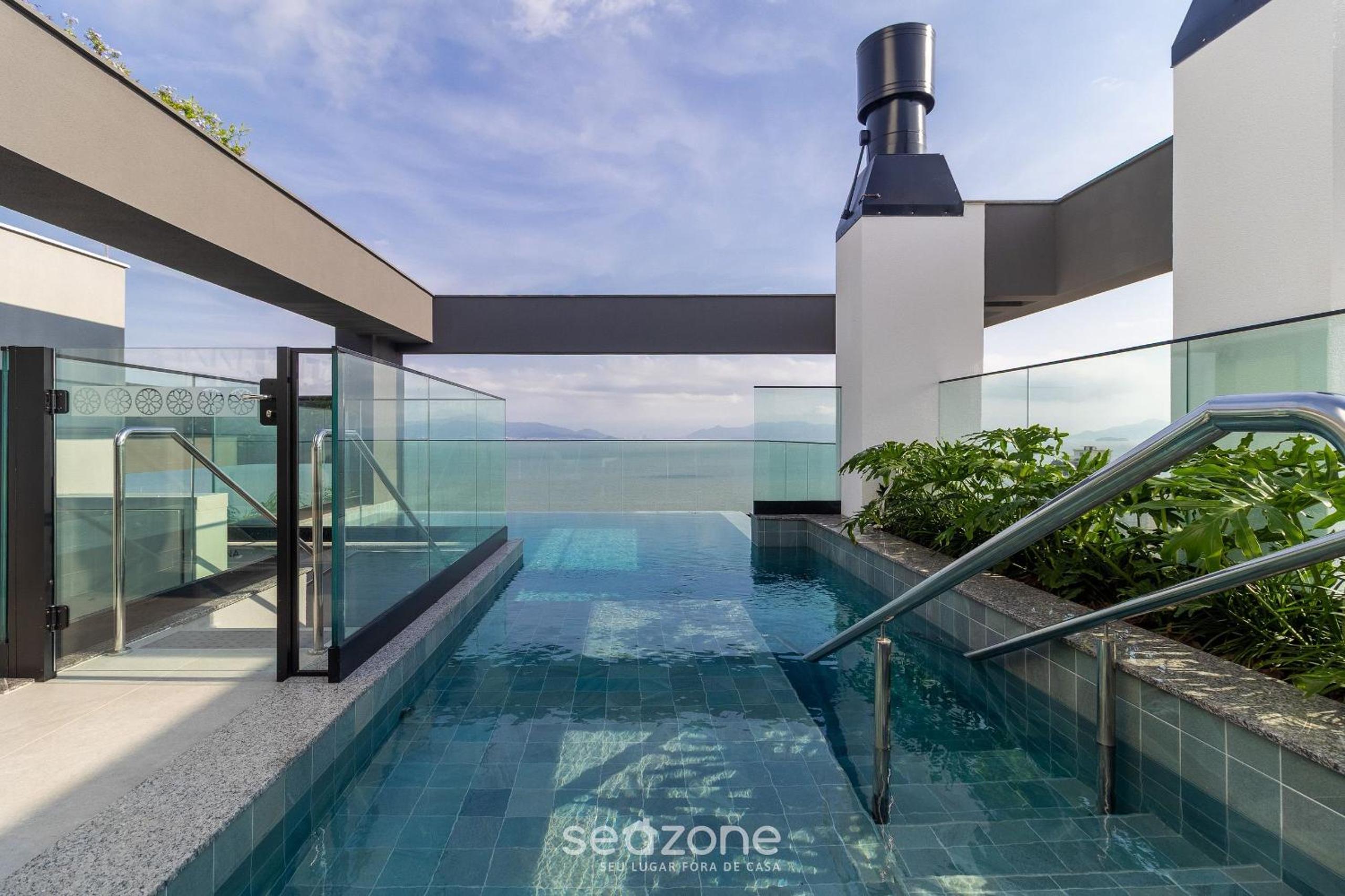Relaxing and complete stay in a building with pool – VPD