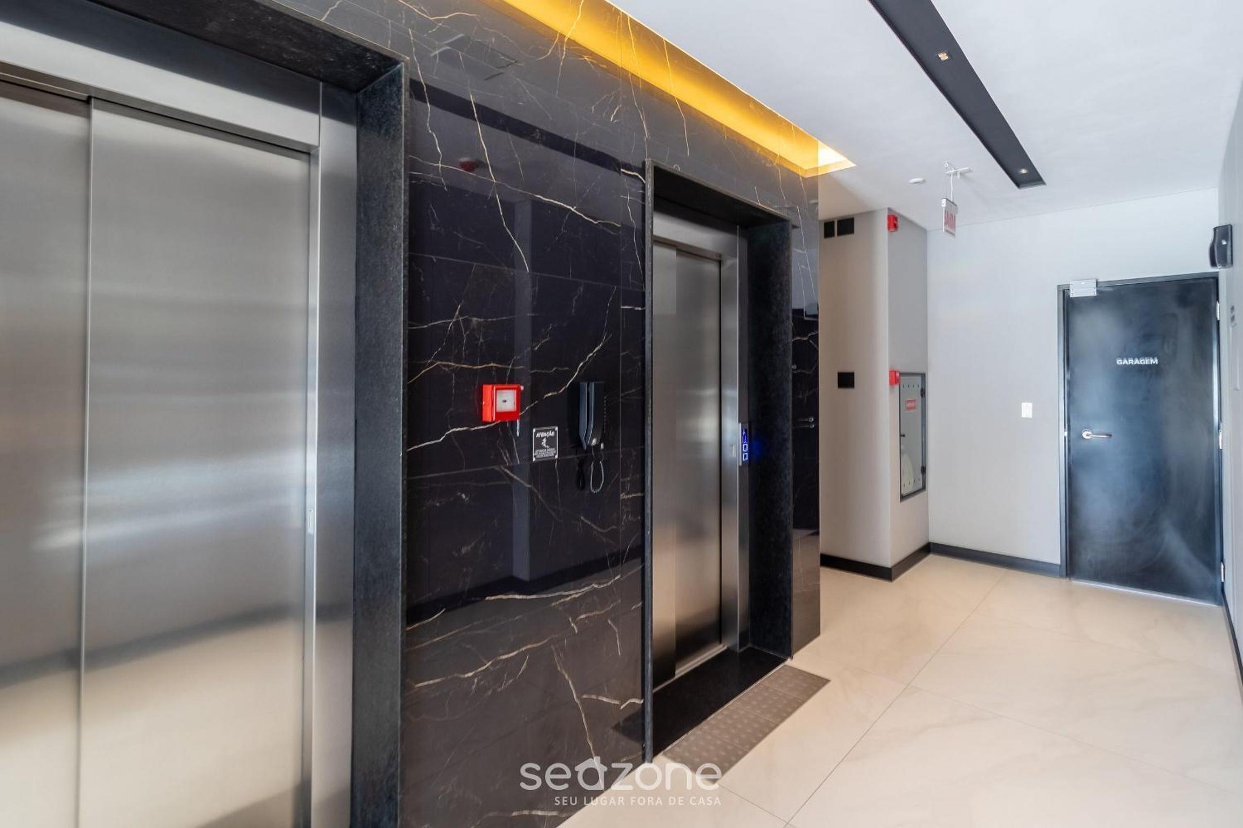 Relaxing and complete stay in a building with pool – VPD