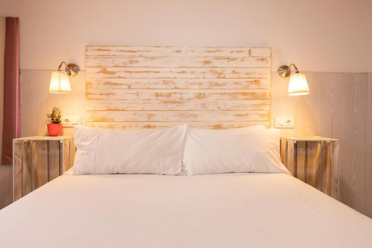 Fabie Oasis Suite by Valcambre