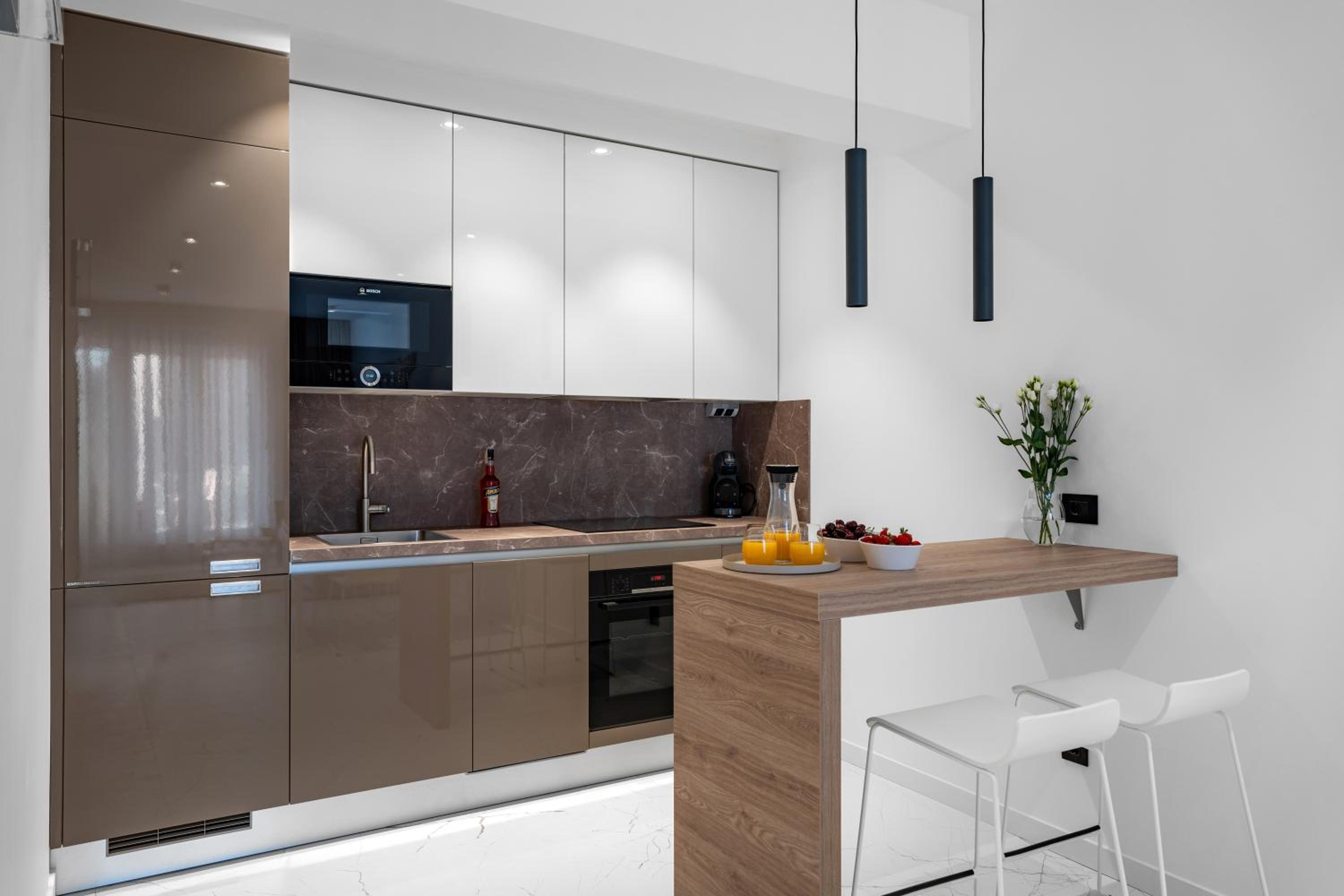 Luxury Apartment & Rooms 