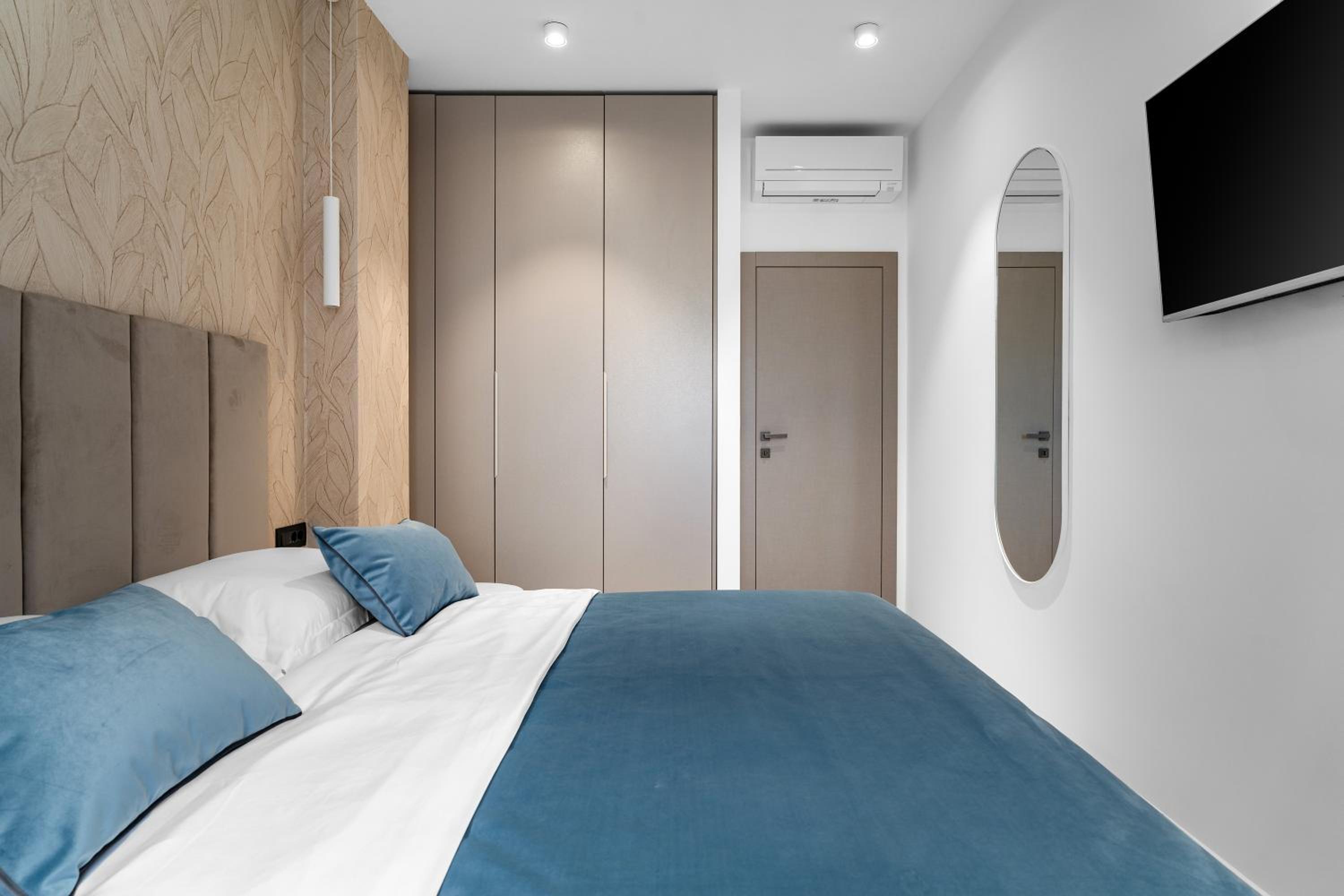 Luxury Apartment & Rooms 