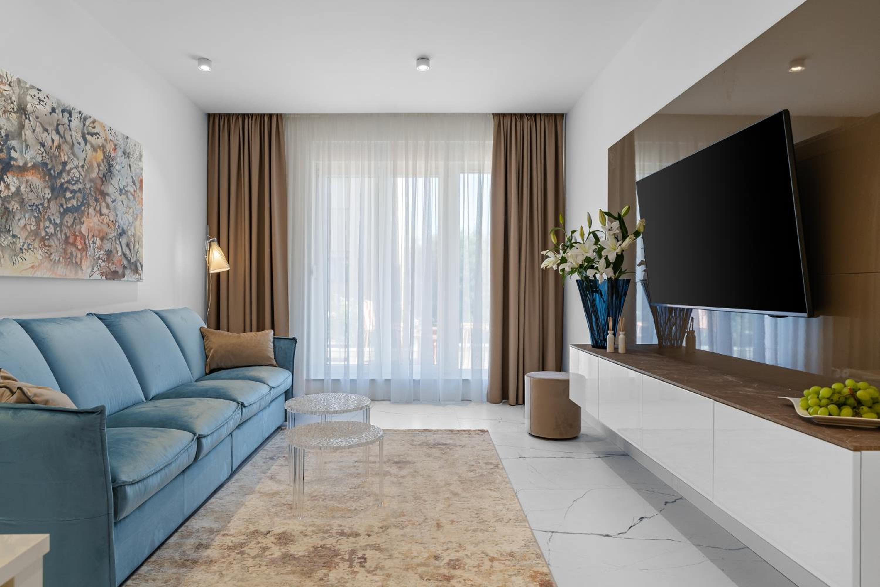 Luxury Apartment & Rooms 