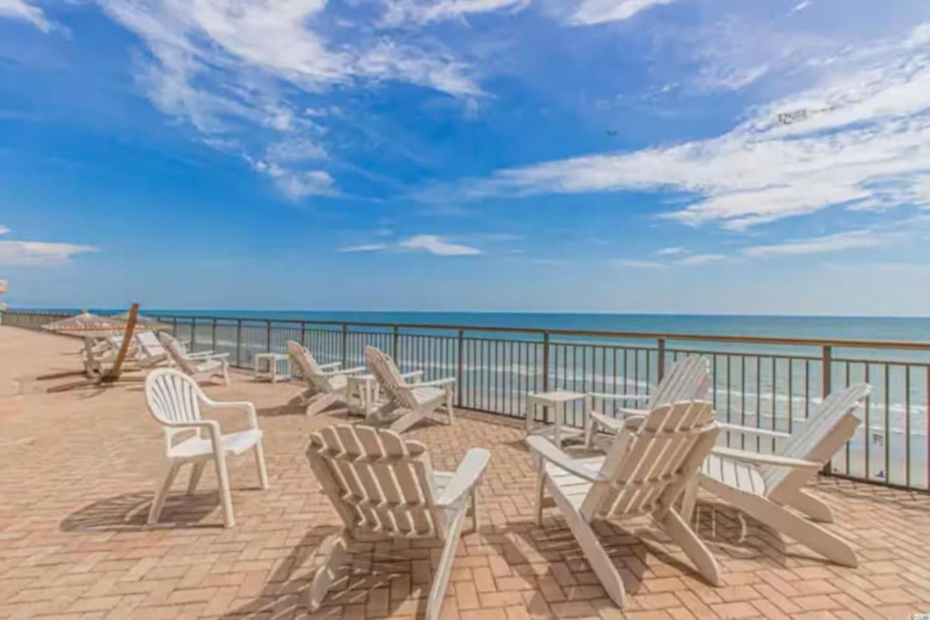 Renovated Oceanview Caravelle MB