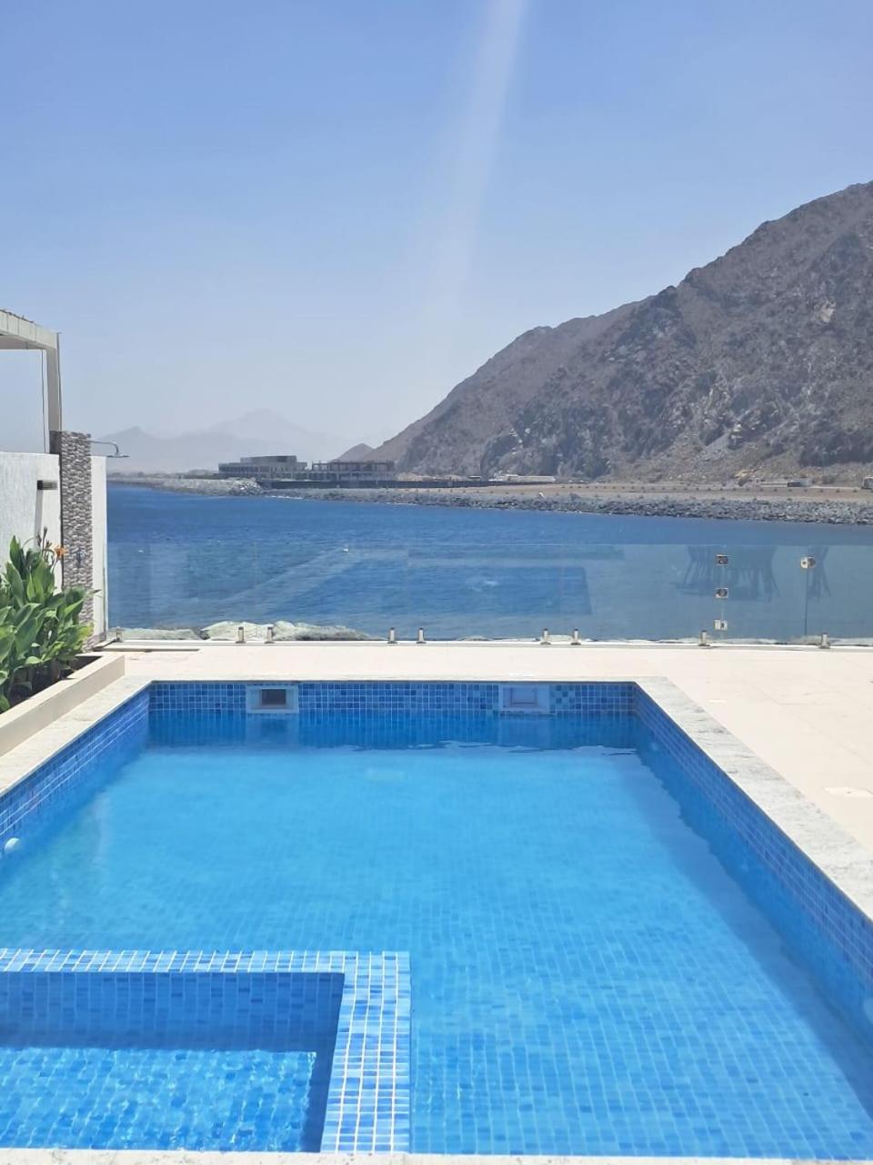 Al Dana Vitamin Sea Villa