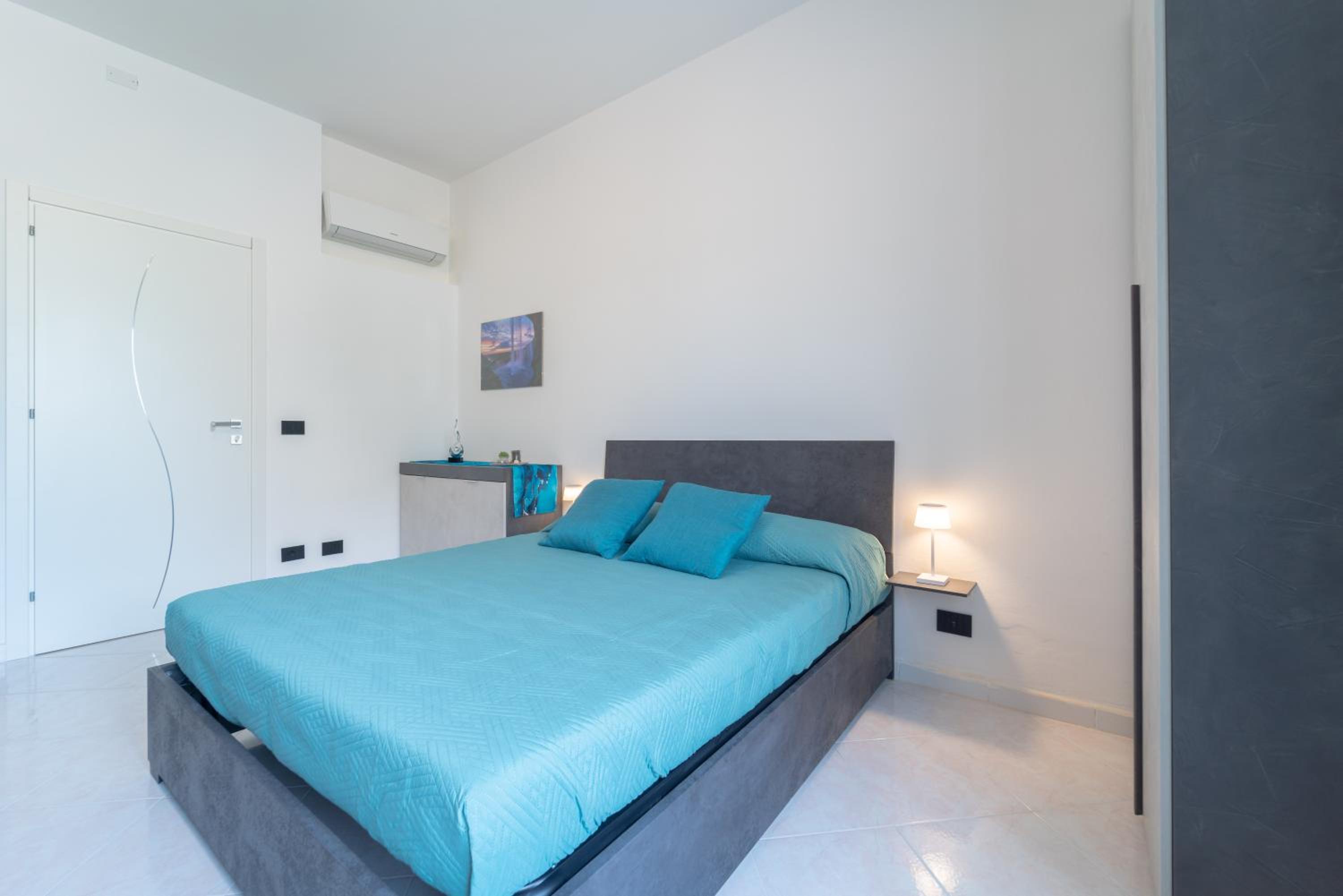 Smart Rooms Apartments