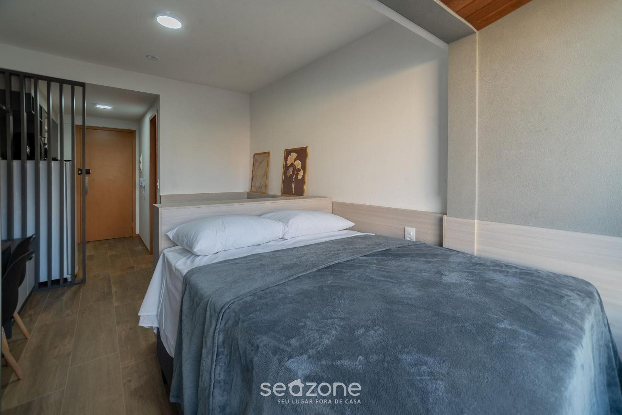 Units in Building with Swimming Pool in Barra-SSA - EUB