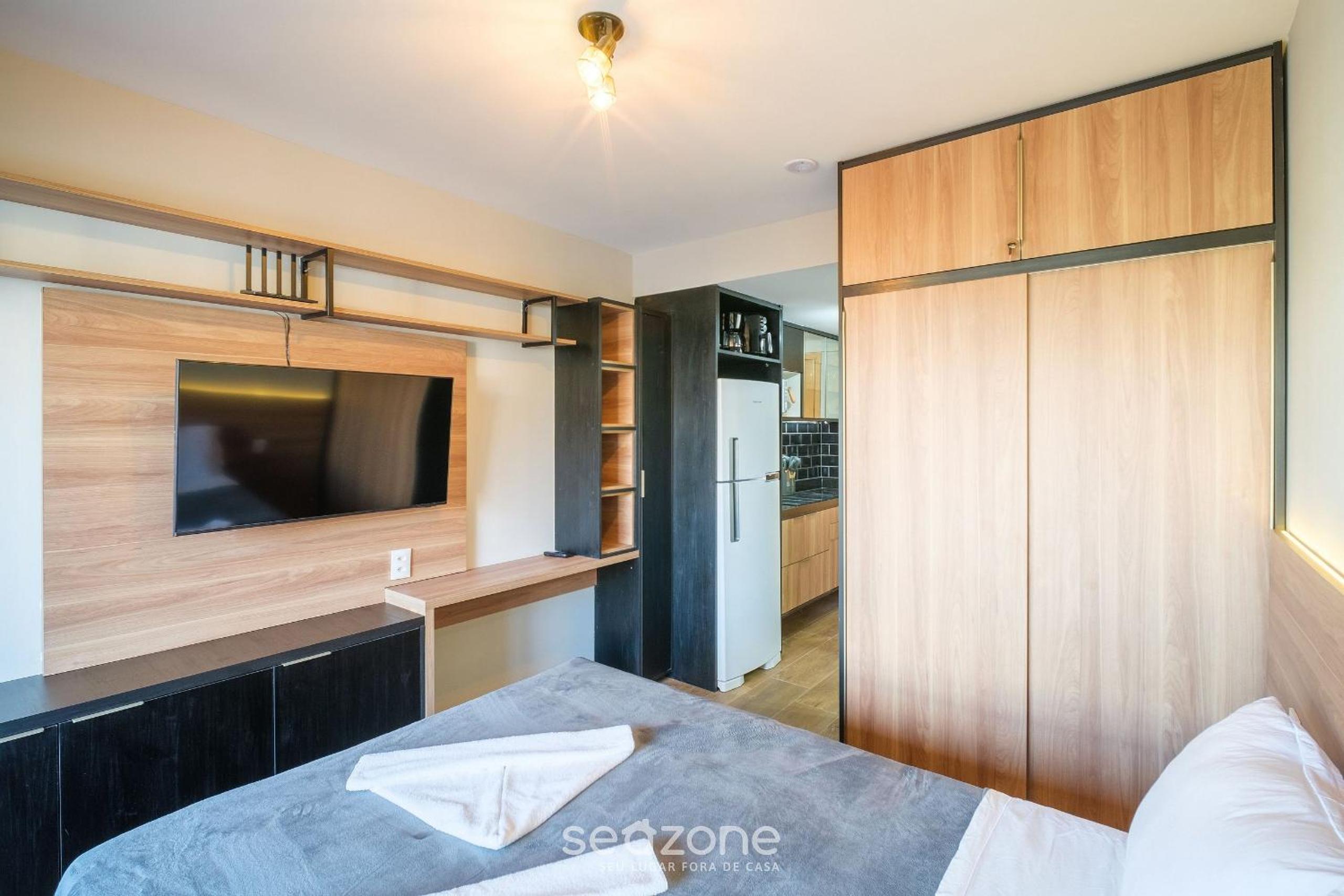 Units in Building with Swimming Pool in Barra-SSA - EUB