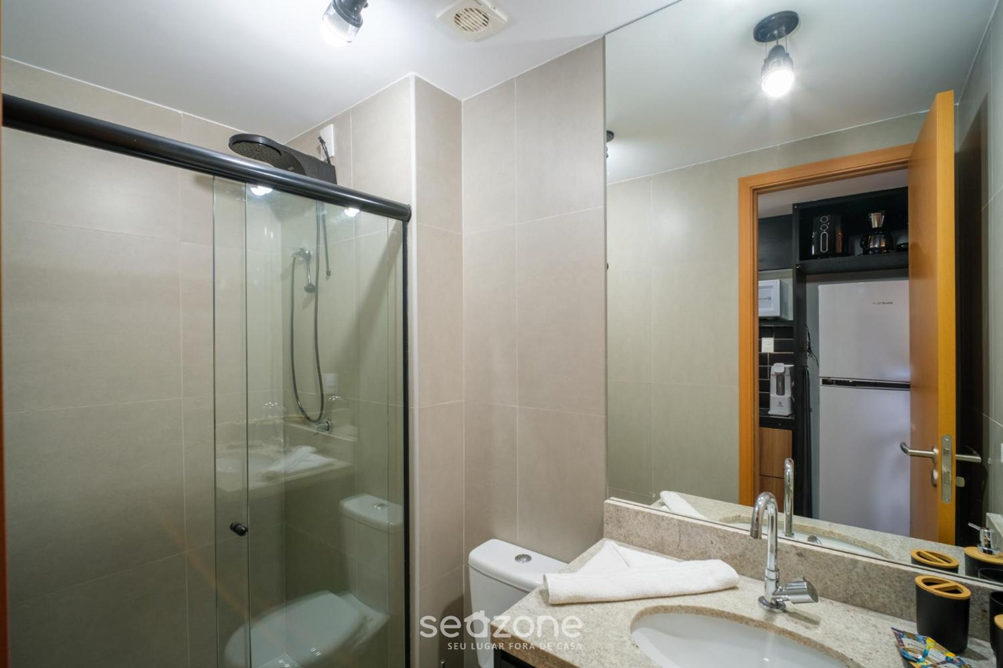 Units in Building with Swimming Pool in Barra-SSA - EUB