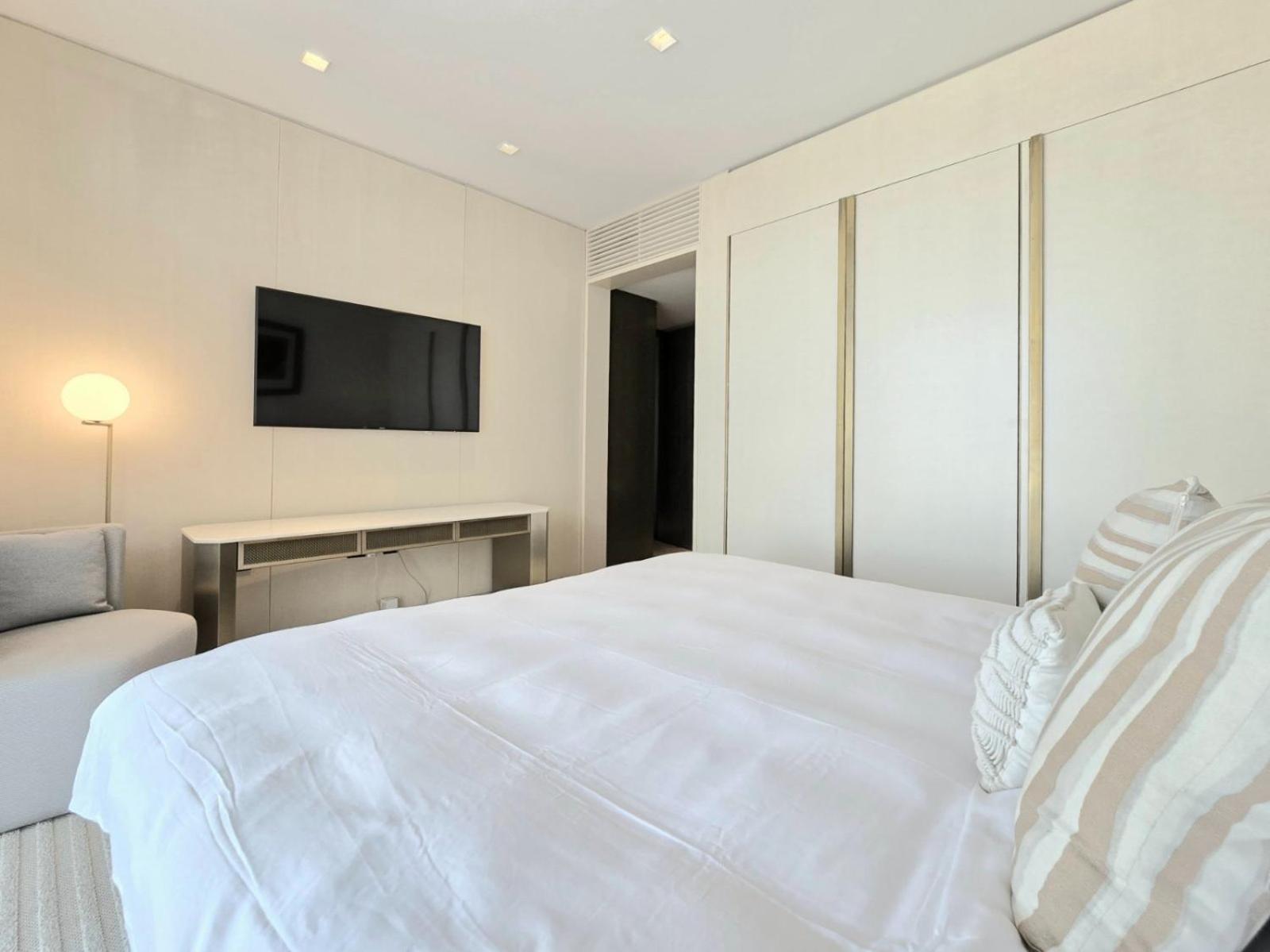 Venduras- 4BR Luxe Duplex Penthouse At Palm Private Pool