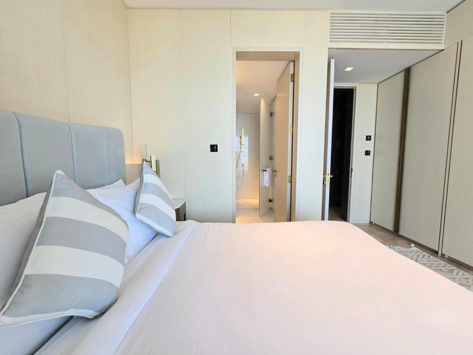Venduras- 4BR Luxe Duplex Penthouse At Palm Private Pool