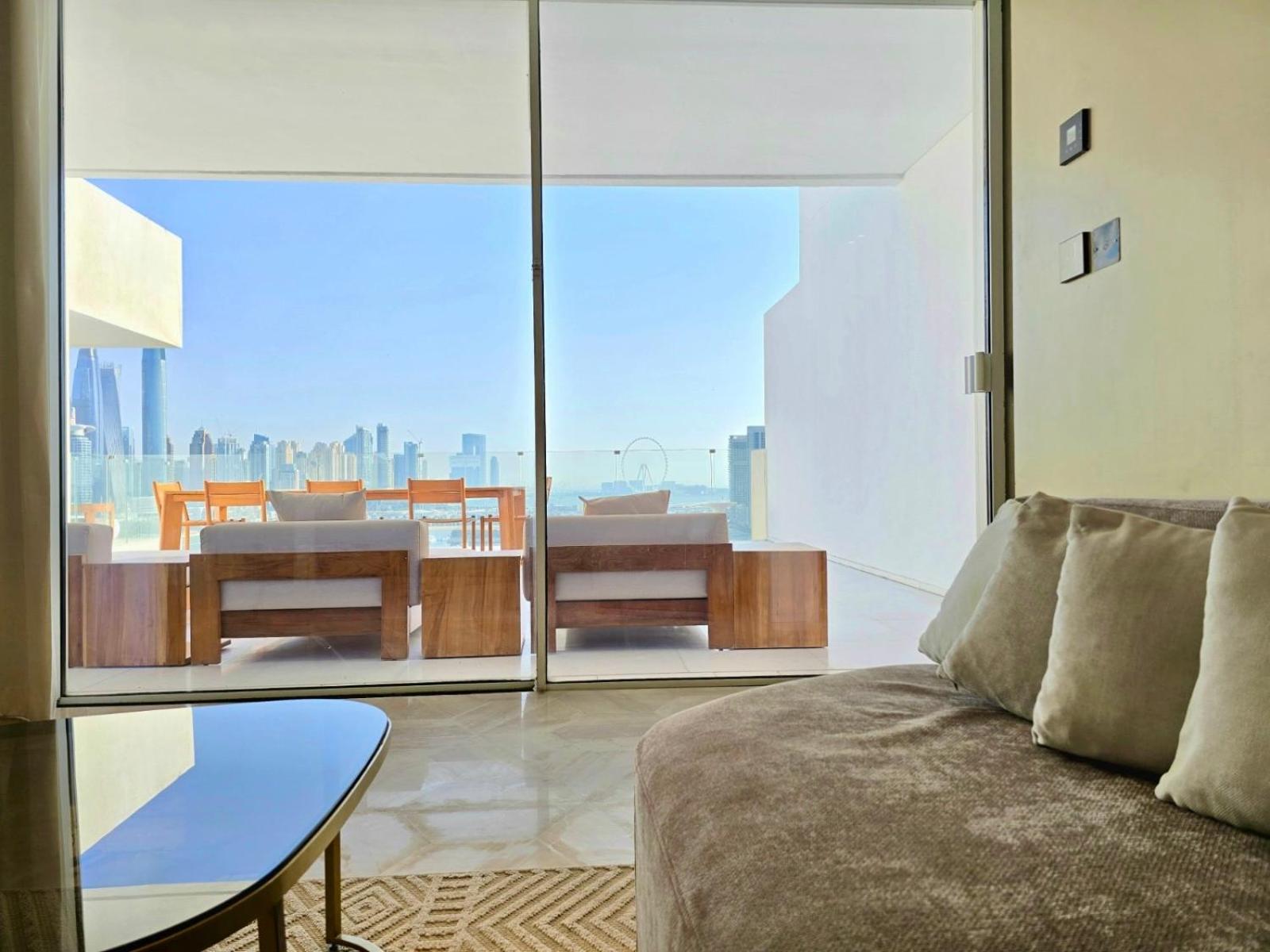 Venduras- 4BR Luxe Duplex Penthouse At Palm Private Pool
