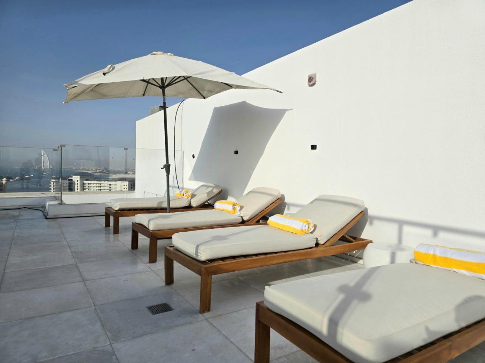 Venduras- 4BR Luxe Duplex Penthouse At Palm Private Pool