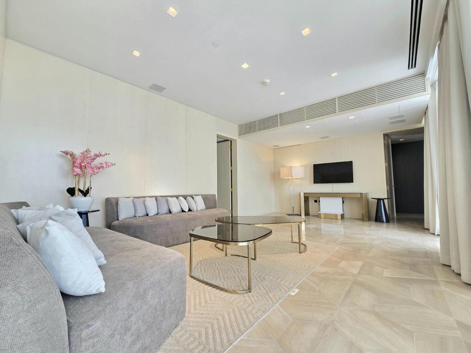 Venduras- 4BR Luxe Duplex Penthouse At Palm Private Pool
