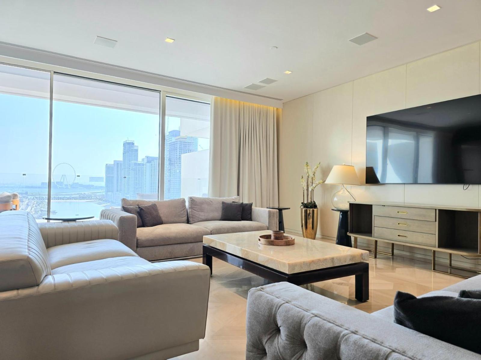 Venduras- 4BR Luxe Duplex Penthouse At Palm Private Pool