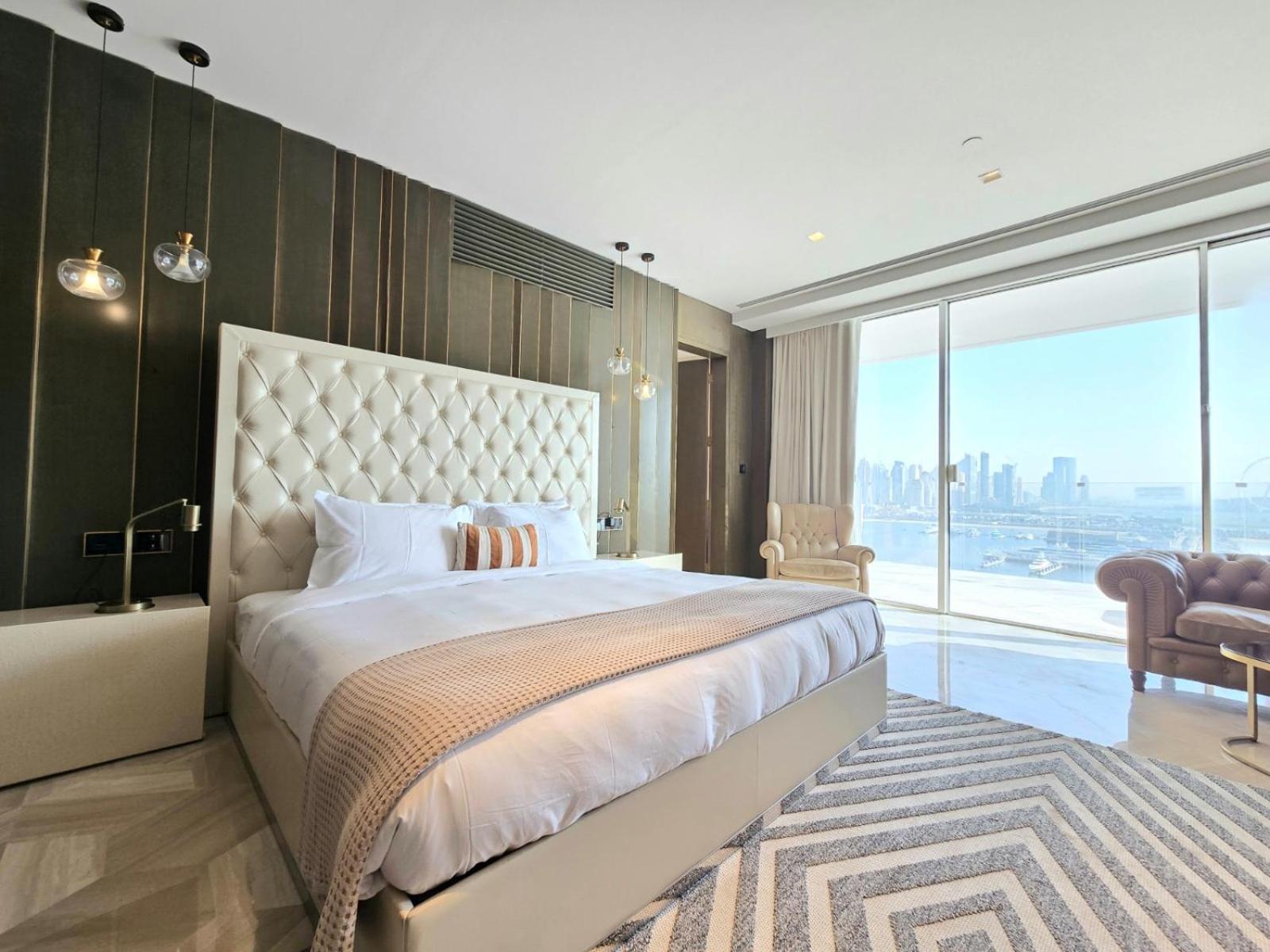 Venduras- 4BR Luxe Duplex Penthouse At Palm Private Pool