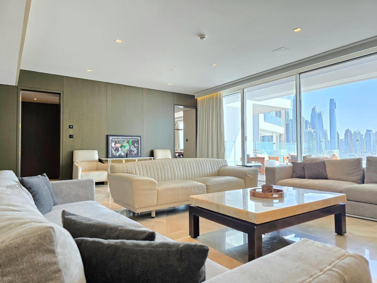 Venduras- 4BR Luxe Duplex Penthouse At Palm Private Pool
