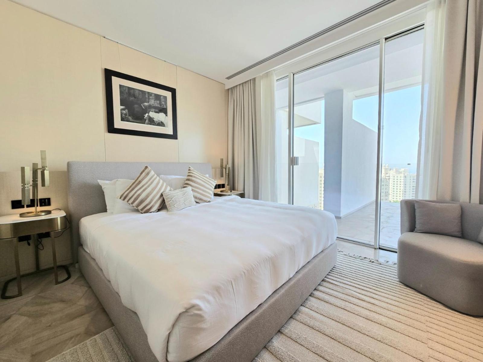Venduras- 4BR Luxe Duplex Penthouse At Palm Private Pool