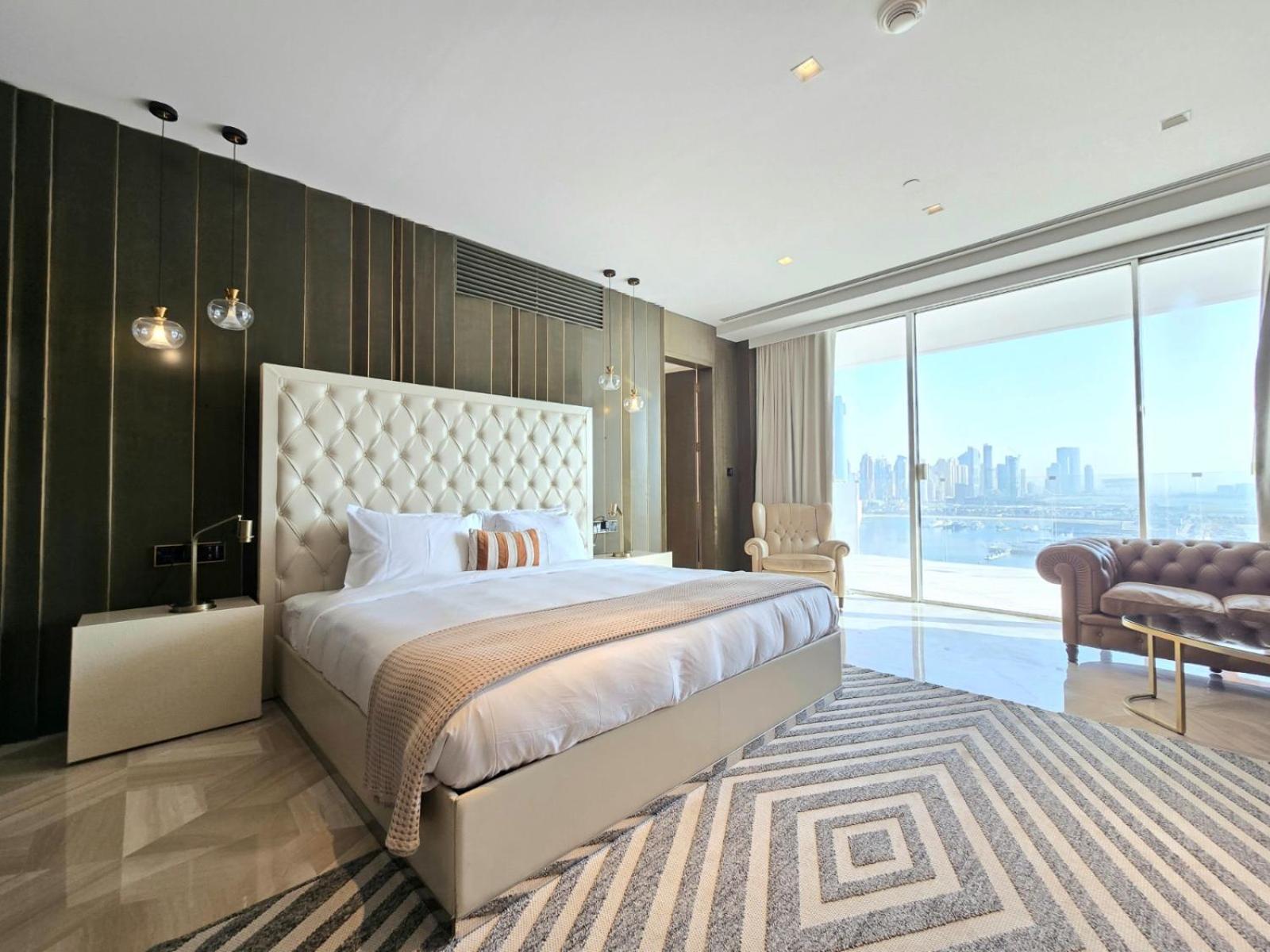 Venduras- 4BR Luxe Duplex Penthouse At Palm Private Pool