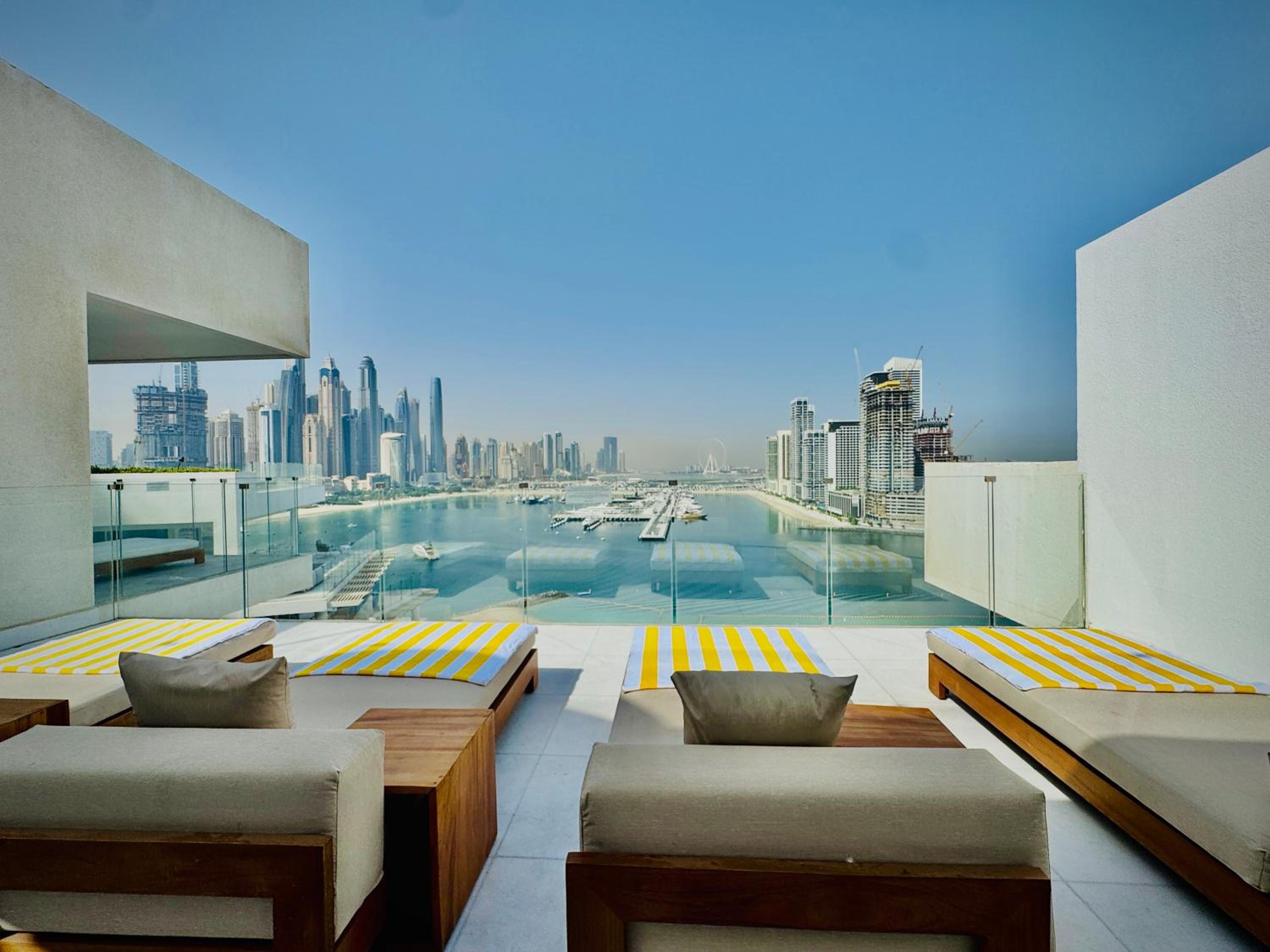 Venduras- 4BR Luxe Duplex Penthouse At Palm Private Pool