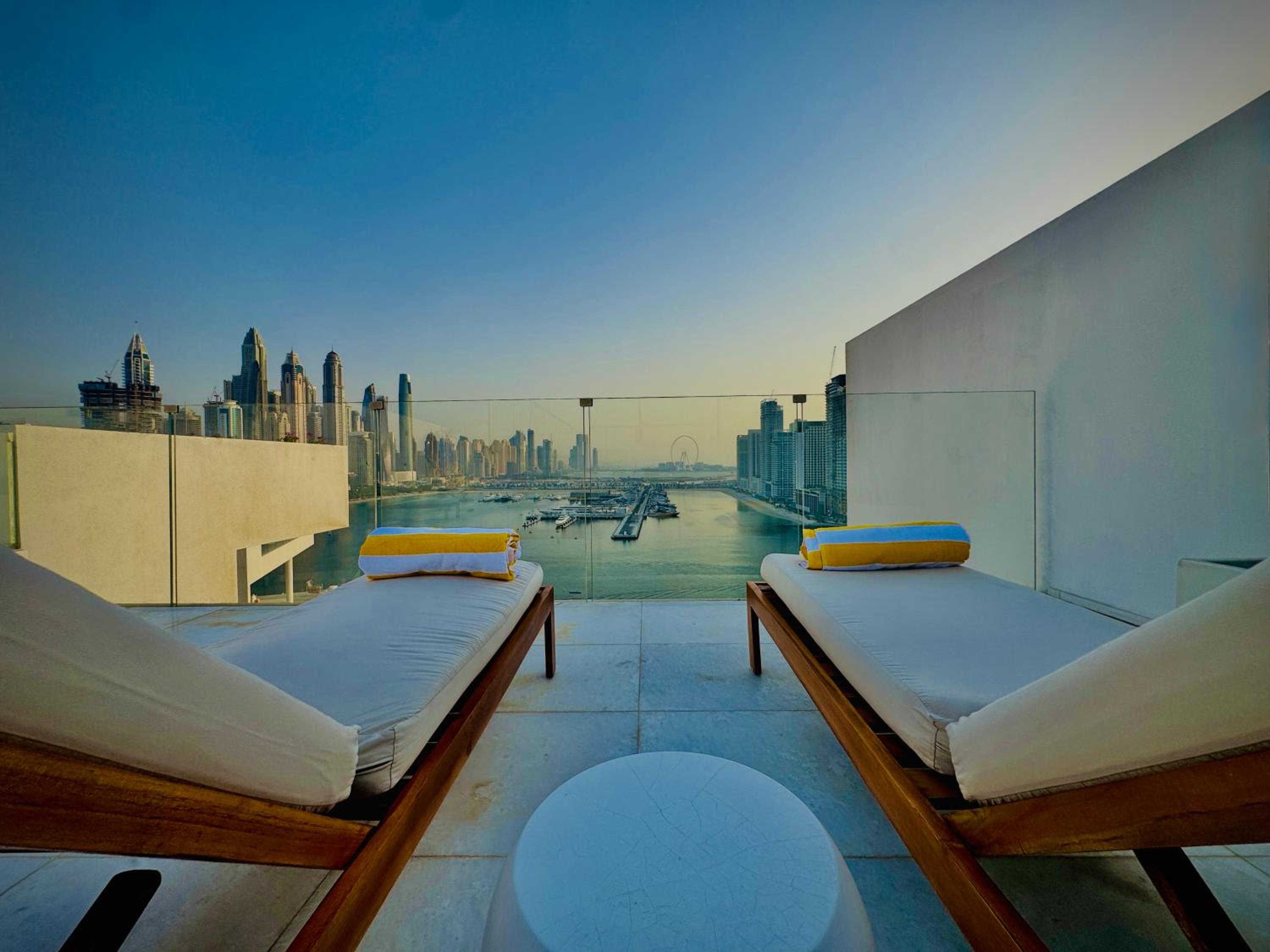 Venduras- 4BR Luxe Duplex Penthouse At Palm Private Pool