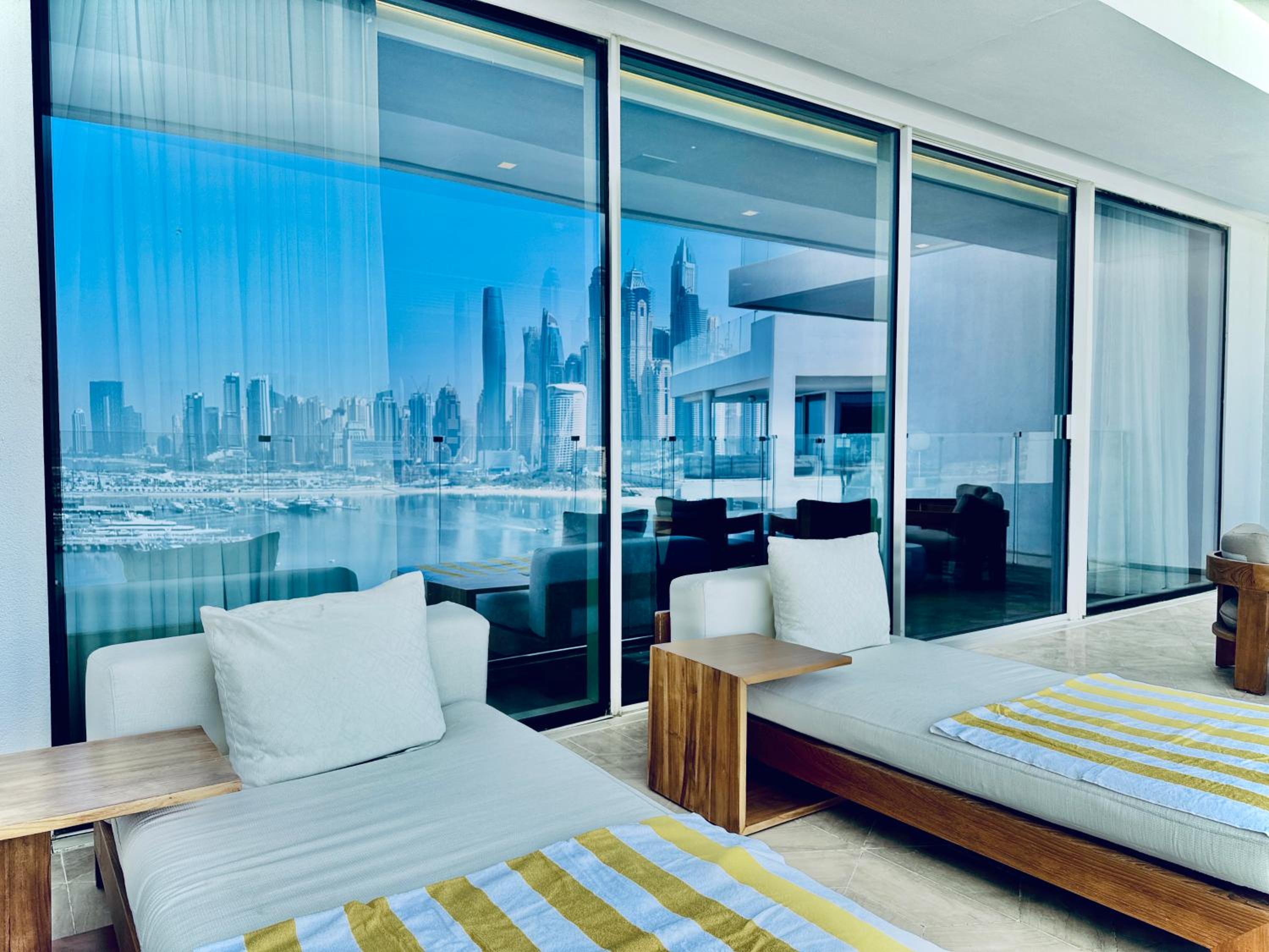 Venduras- 4BR Luxe Duplex Penthouse At Palm Private Pool